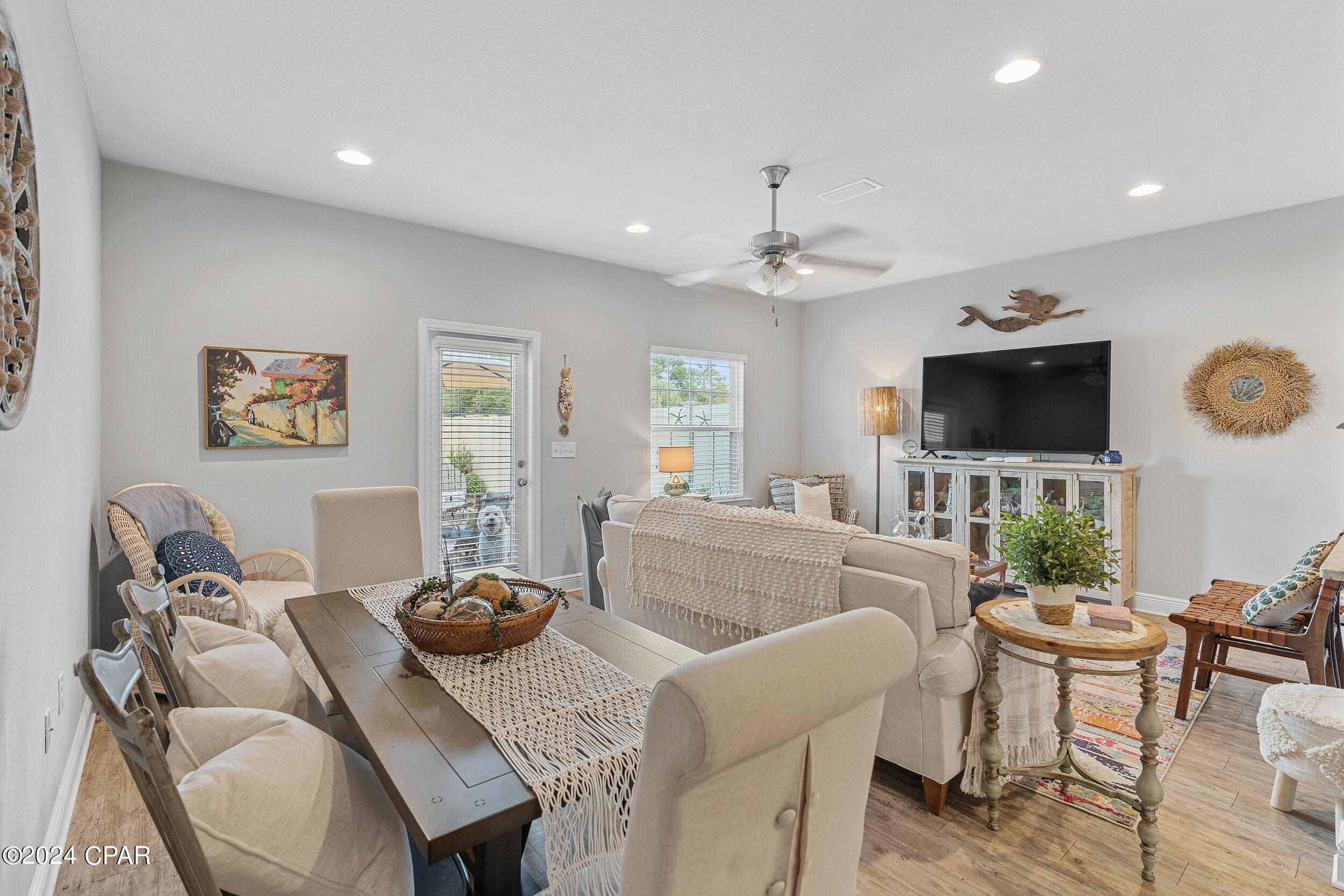 Panama City Beach, Florida 32413, United States, 3 Bedrooms Bedrooms, ,3 BathroomsBathrooms,Residential,Pending,63675