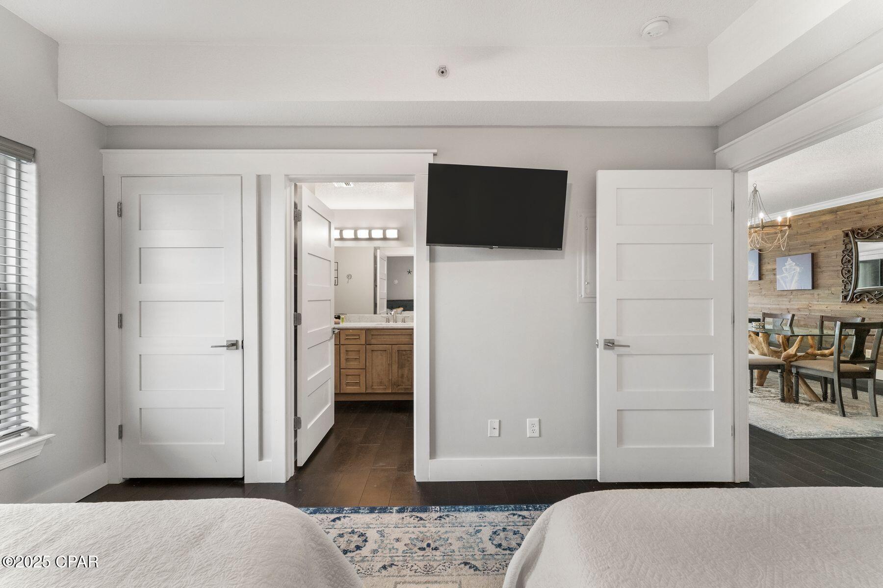 Emerald Isle - Residential