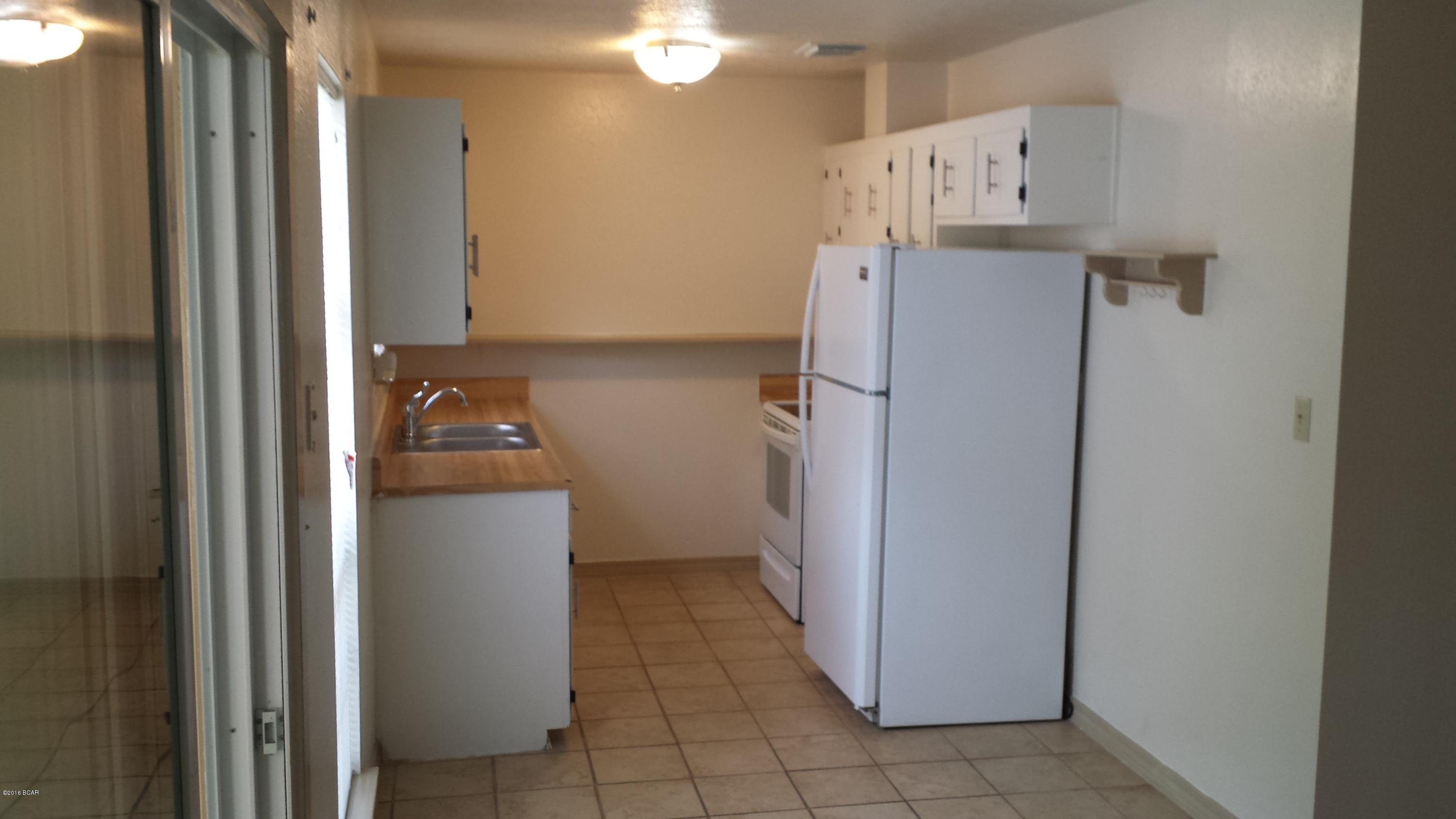 Hutchison's 2nd To Bahama Bch - Residential