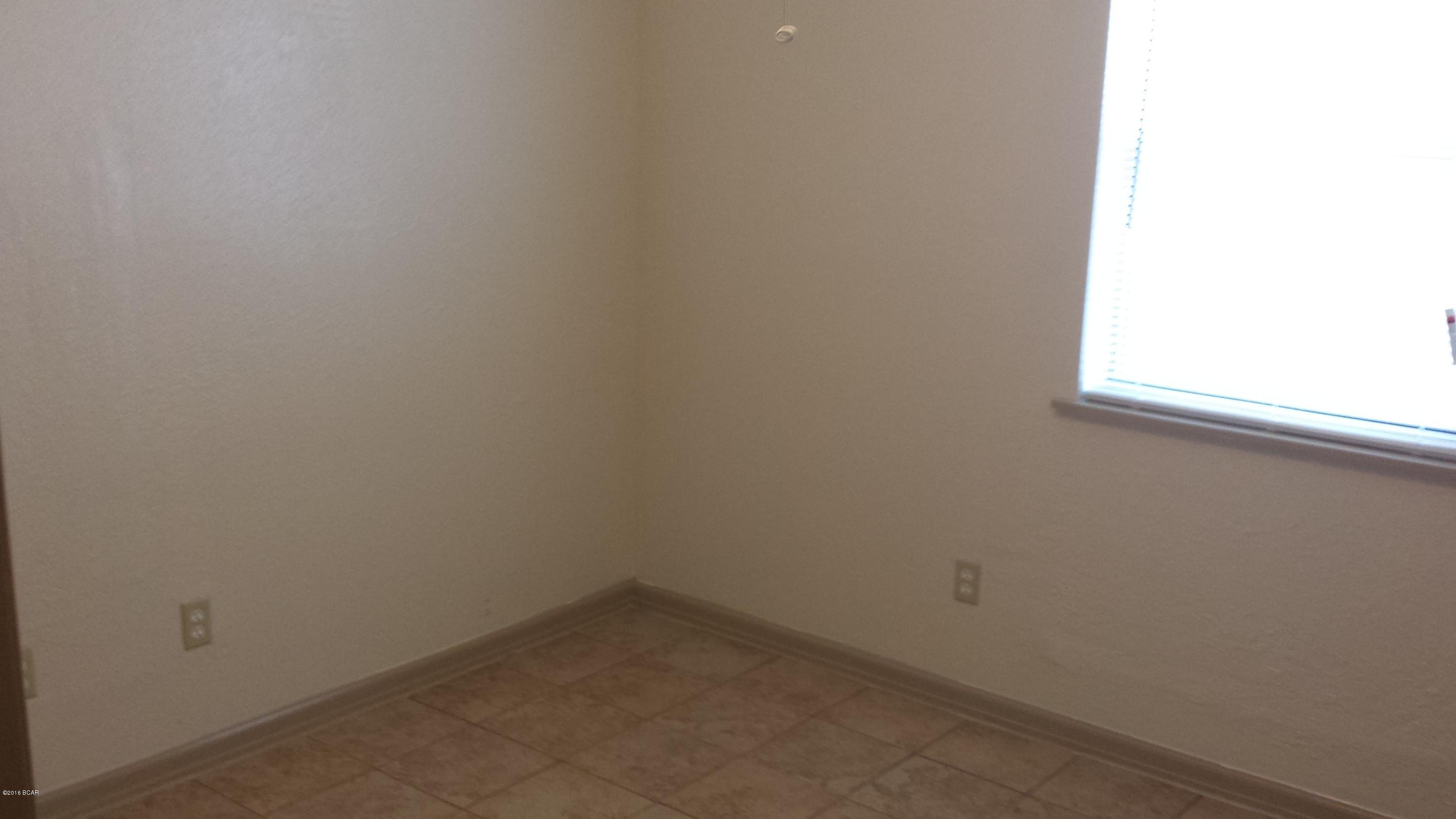 Hutchison's 2nd To Bahama Bch - Residential