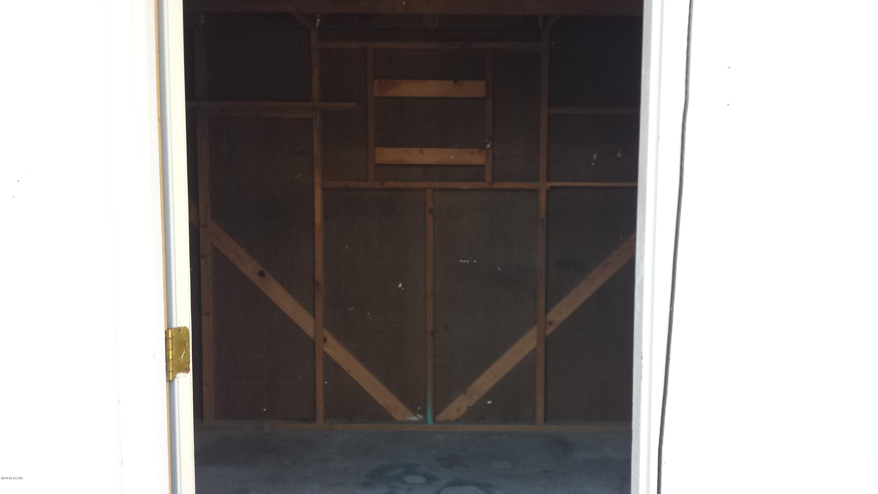 Hutchison's 2nd To Bahama Bch - Residential