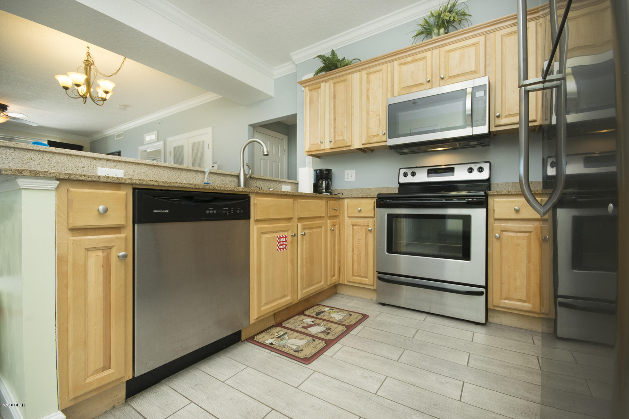 Tropic Winds - Residential