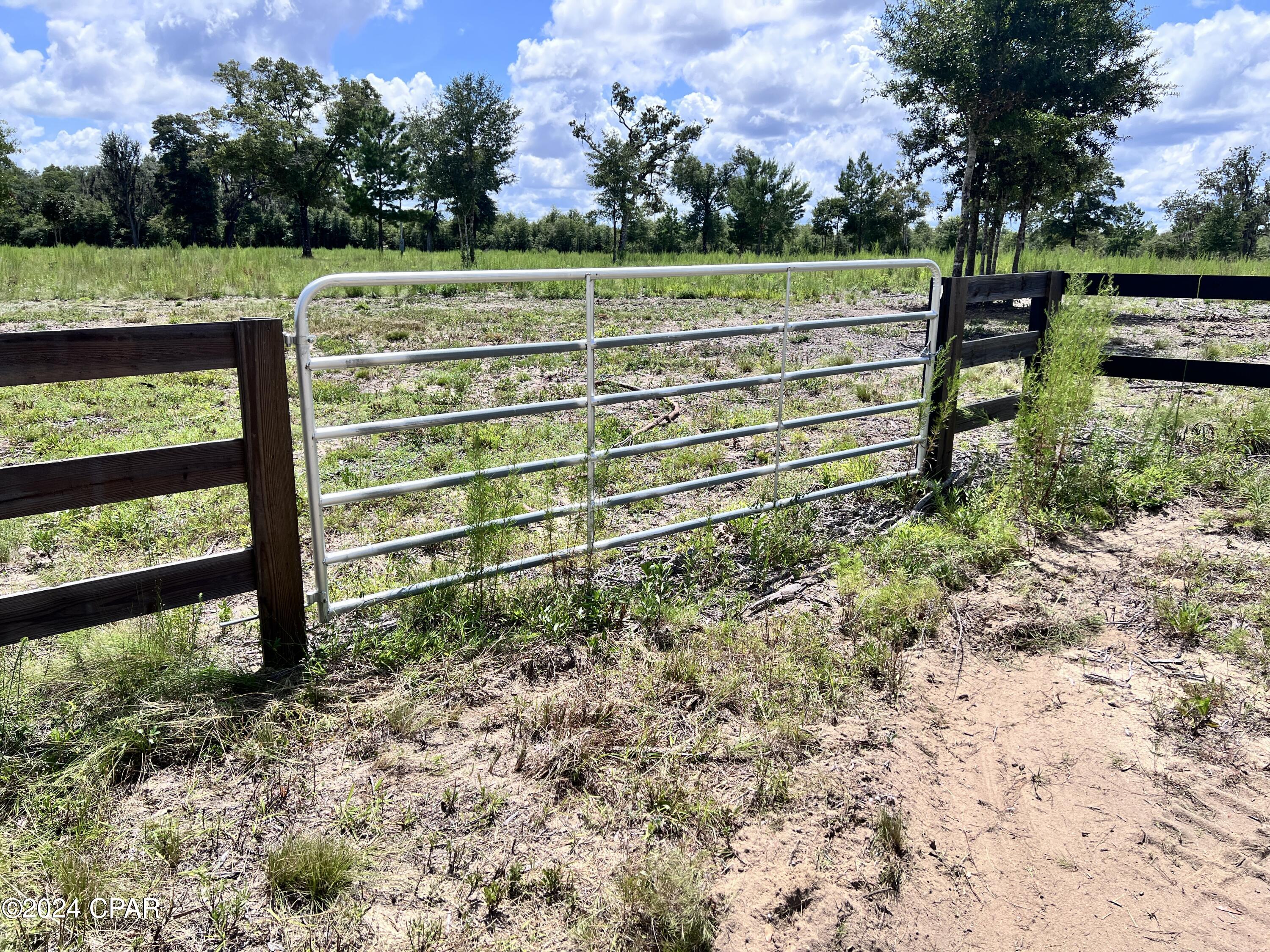 [No Recorded Subdiv] - Land