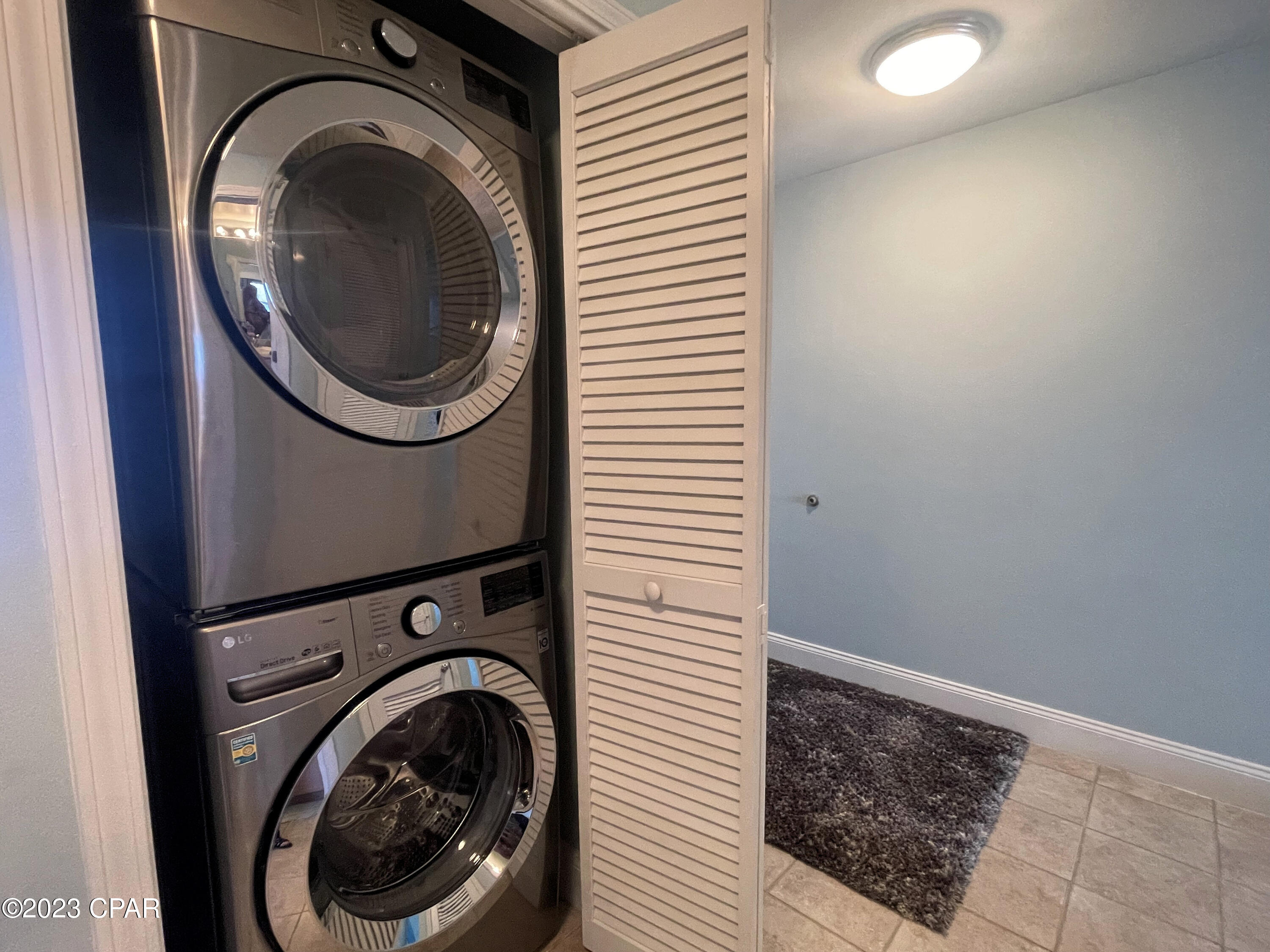 Laketown Wharf - Residential