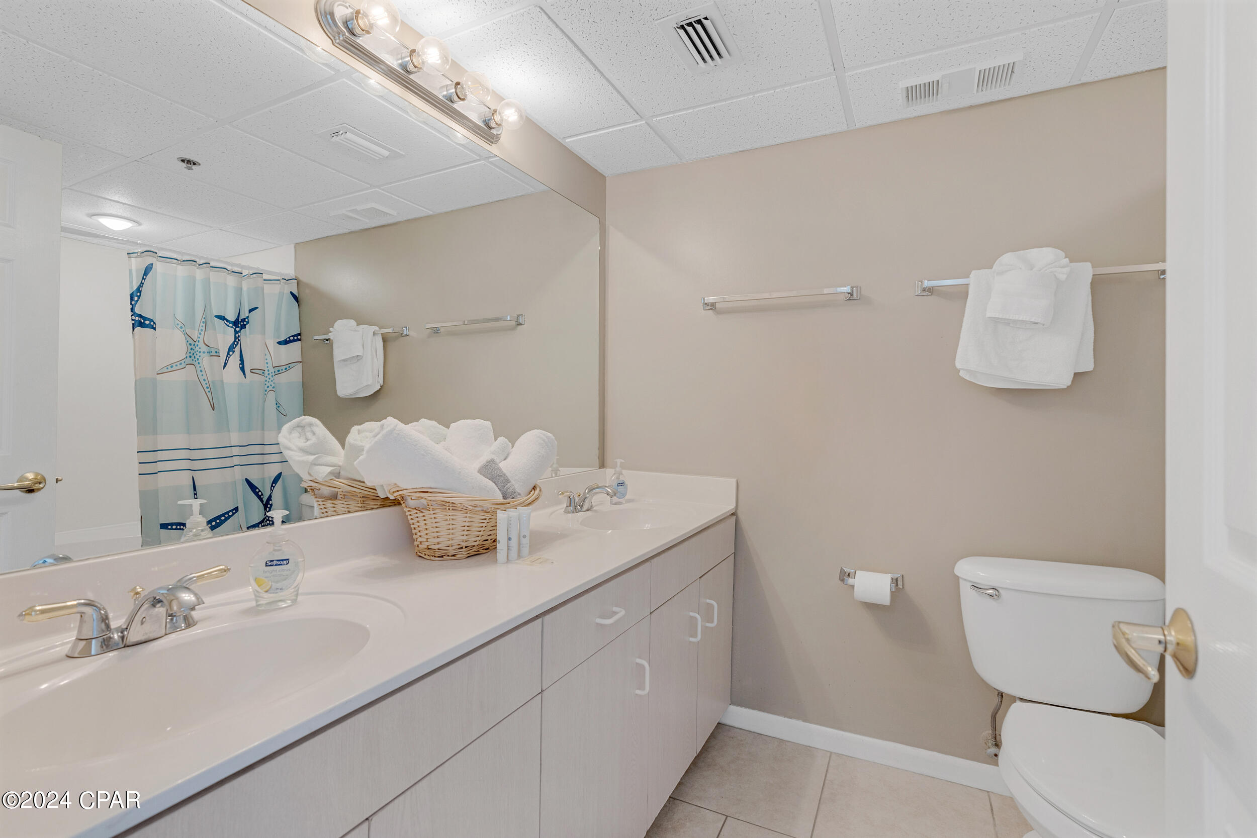 Long Beach Towers III - Residential