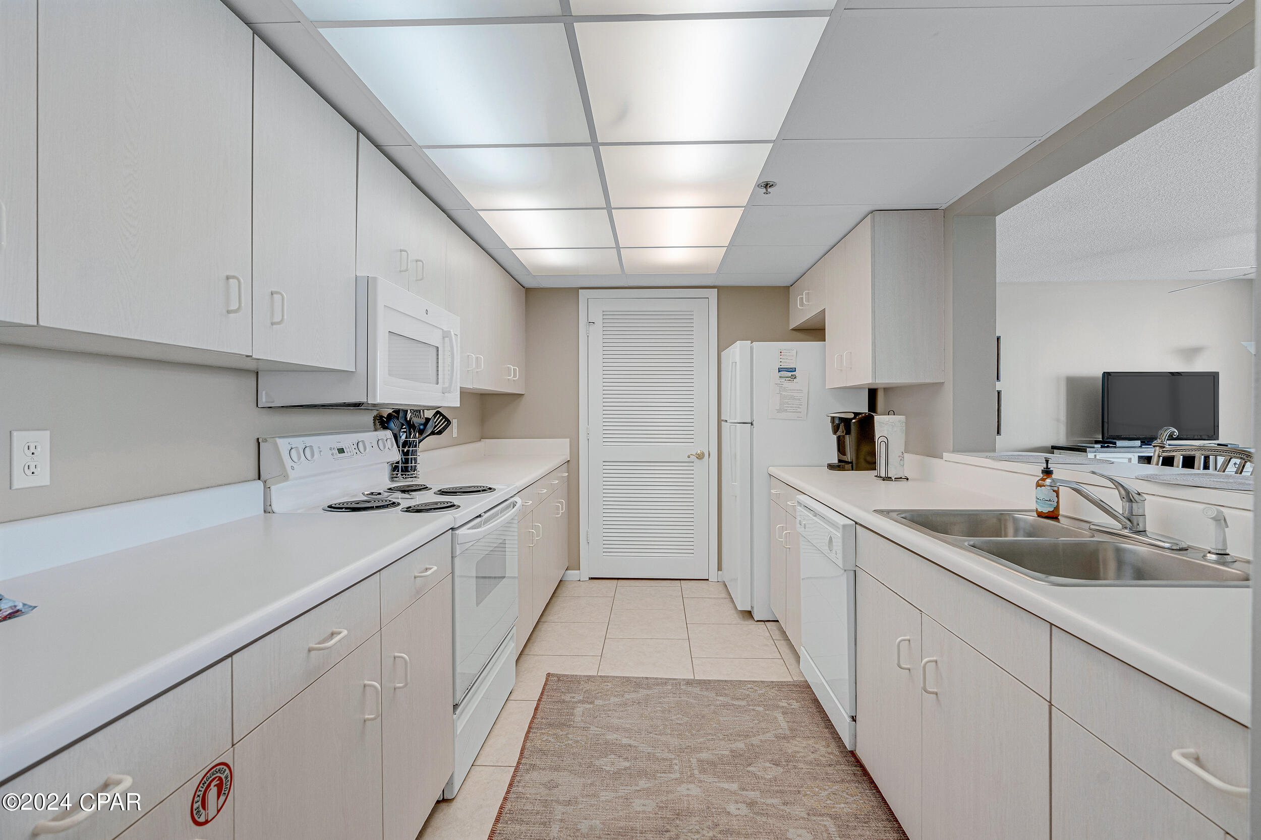 Long Beach Towers III - Residential