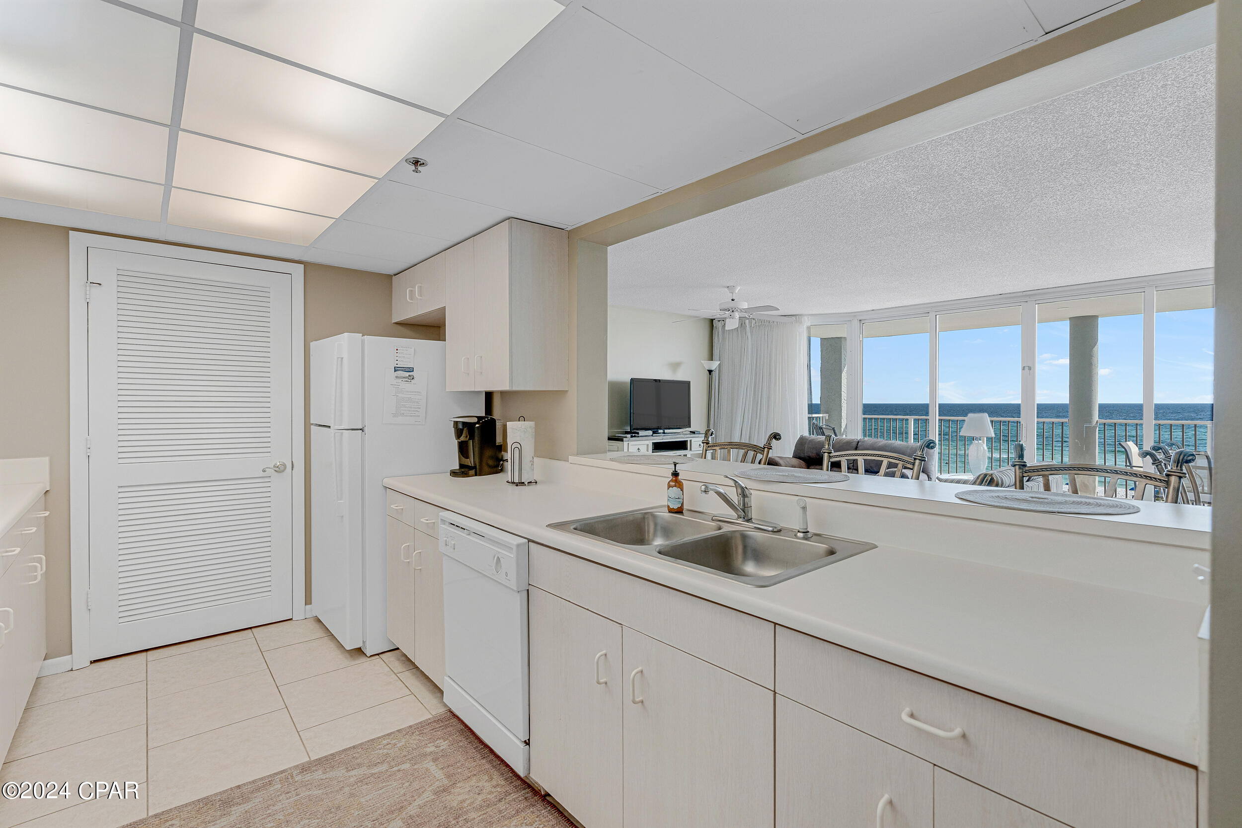 Long Beach Towers III - Residential