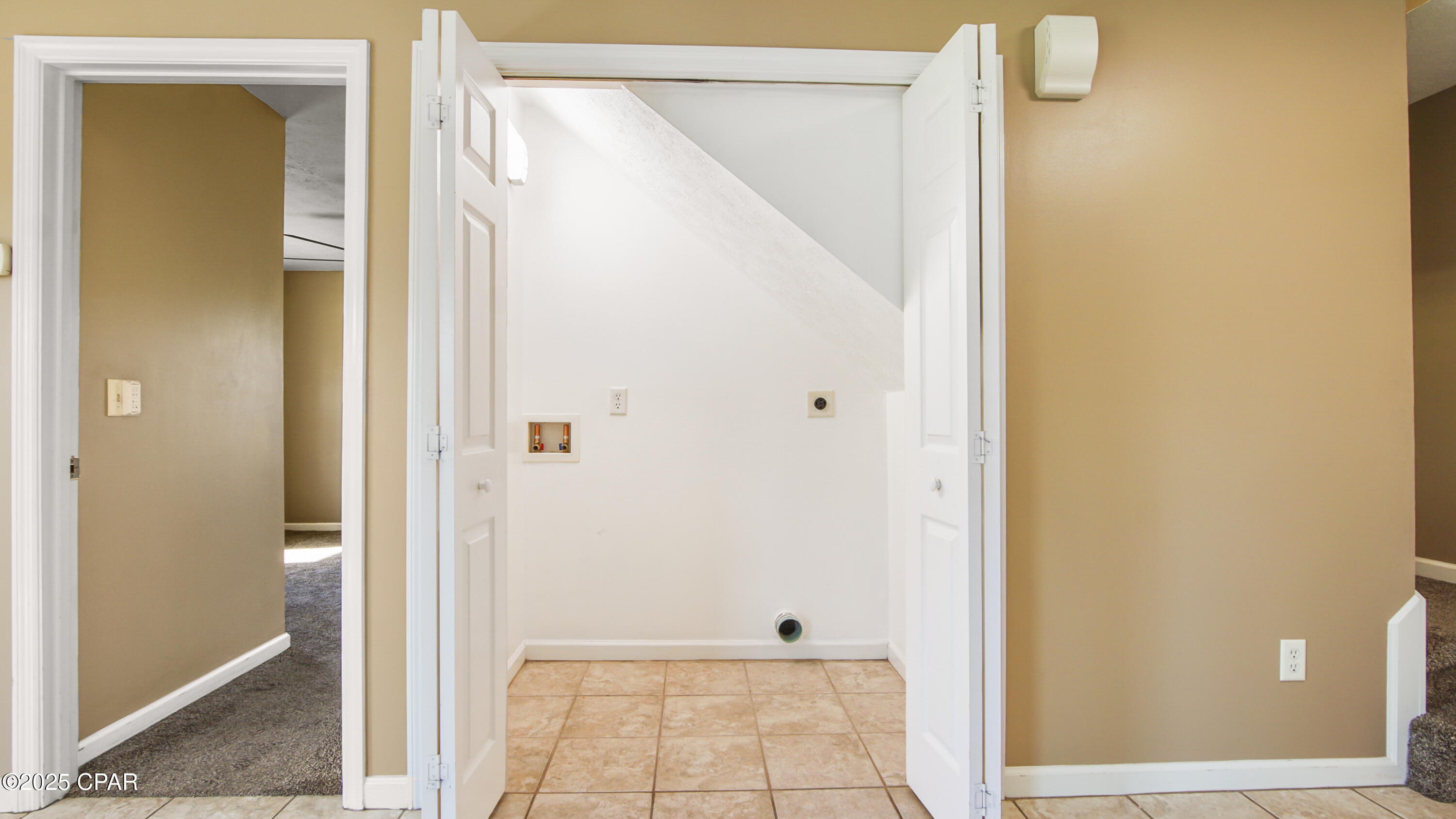 Fountain, Florida 32438, United States, 3 Bedrooms Bedrooms, ,2 BathroomsBathrooms,Residential,Active,101109