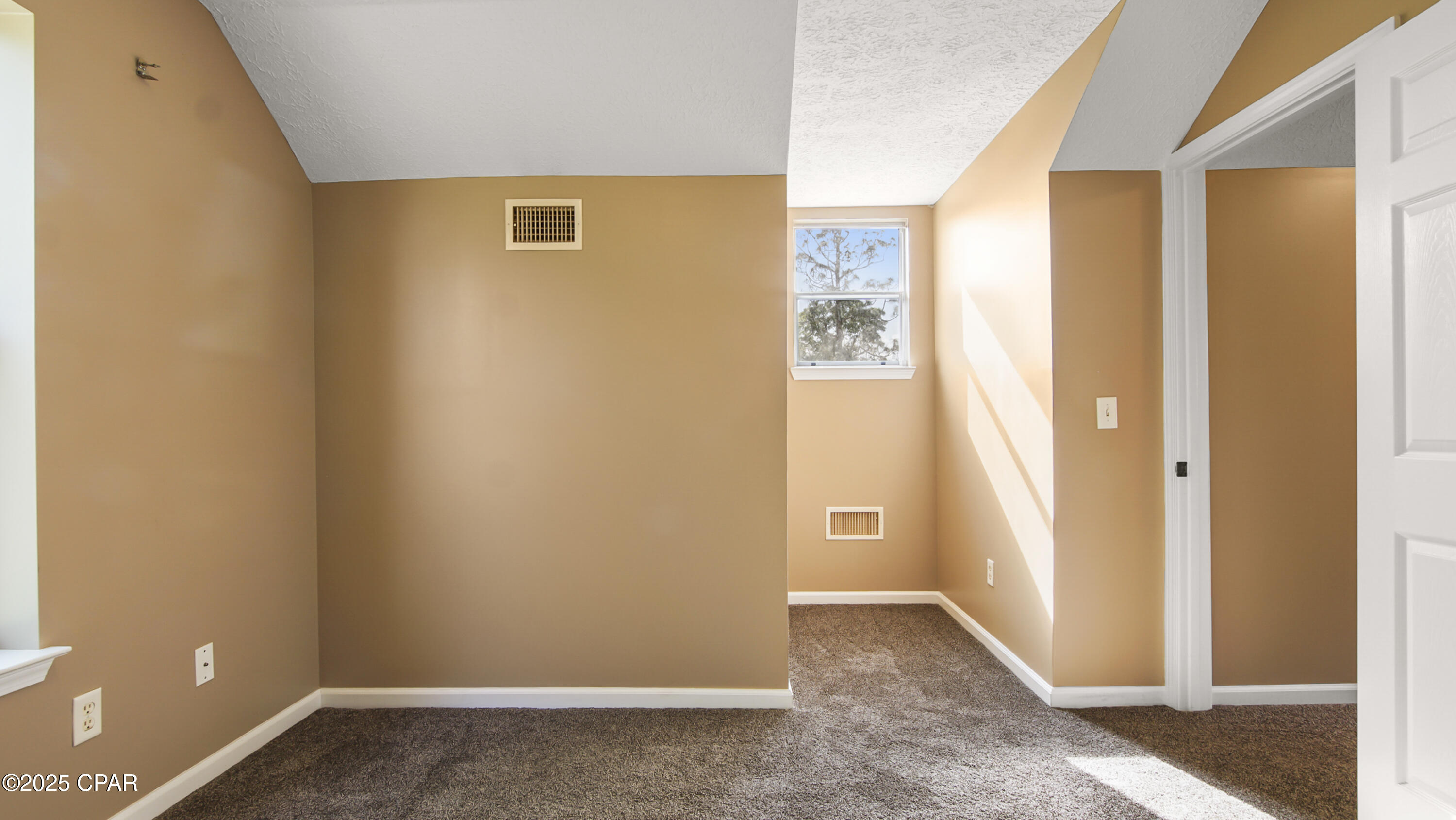 Fountain, Florida 32438, United States, 3 Bedrooms Bedrooms, ,2 BathroomsBathrooms,Residential,Active,101109