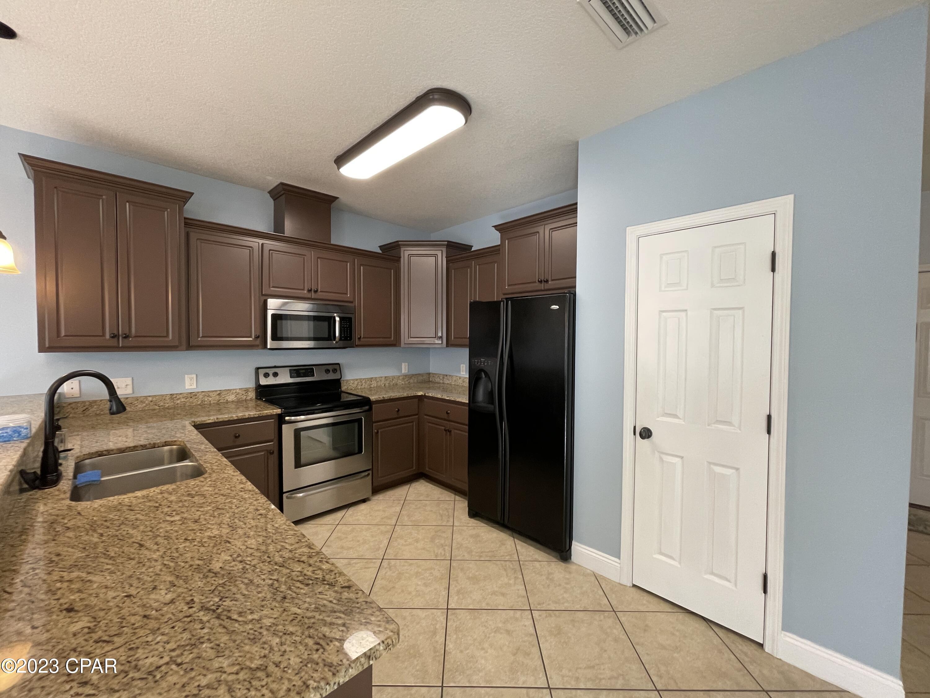 Annabella's Townhomes - Residential Lease