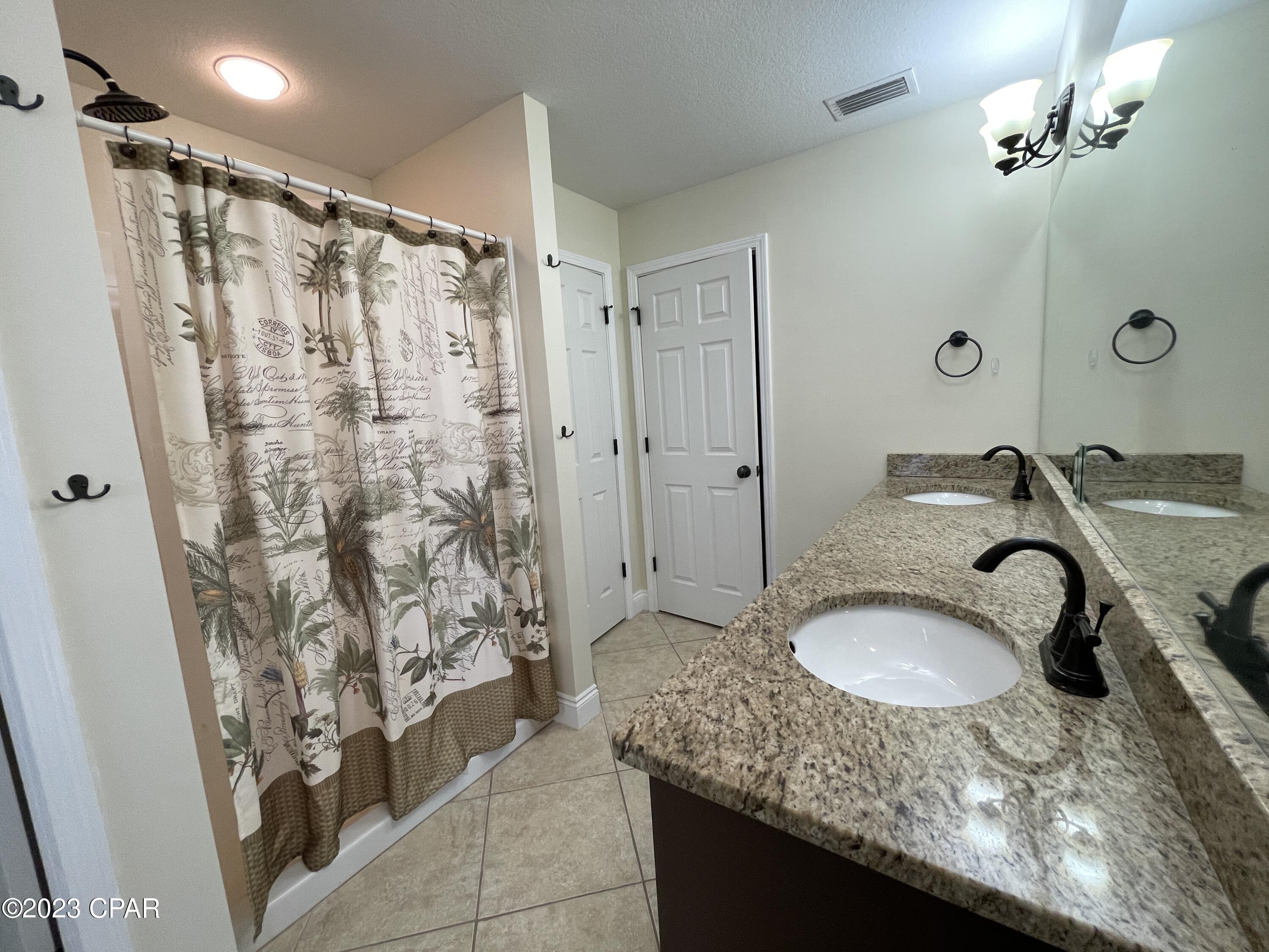 Annabella's Townhomes - Residential Lease