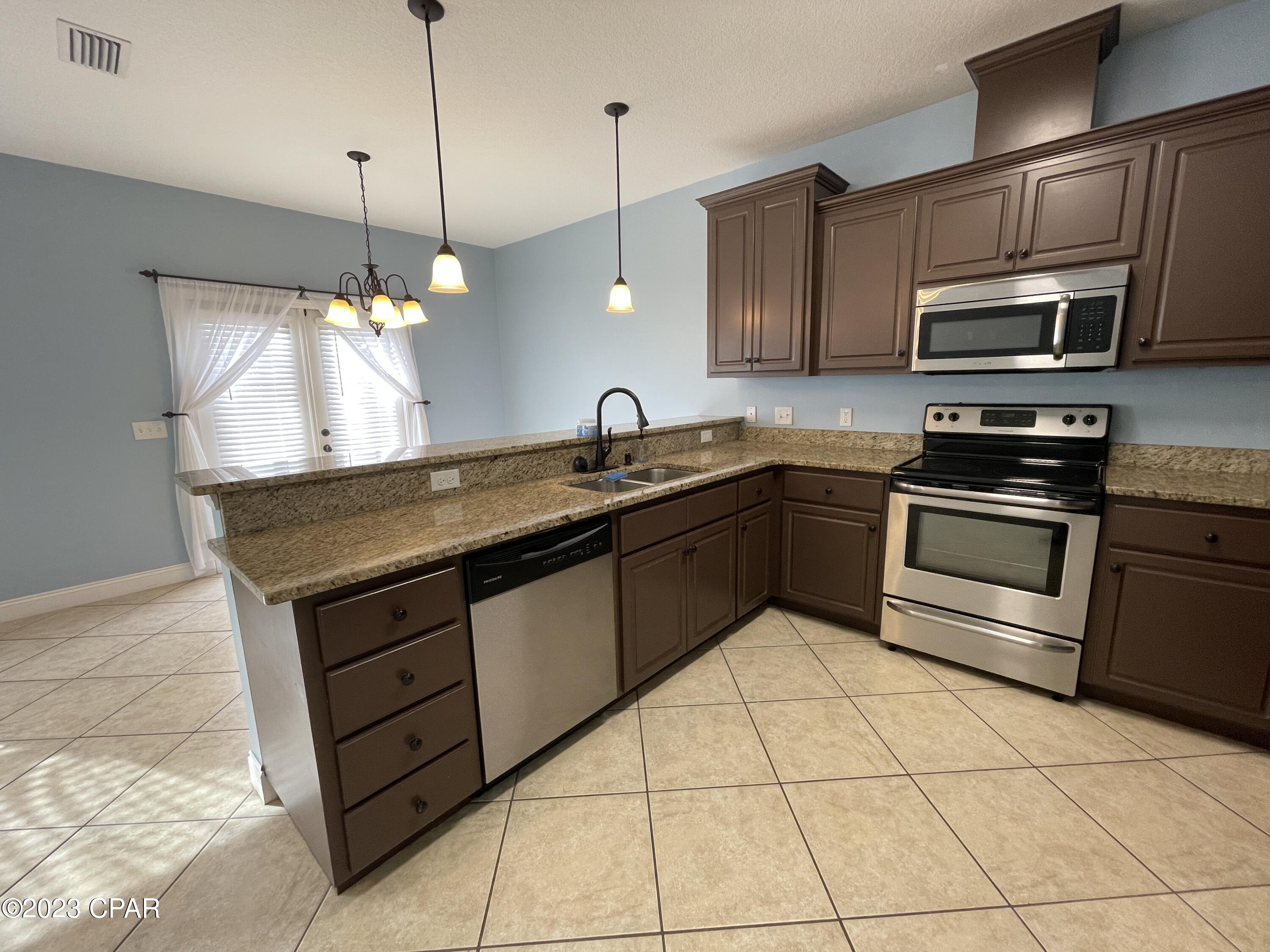 Annabella's Townhomes - Residential Lease