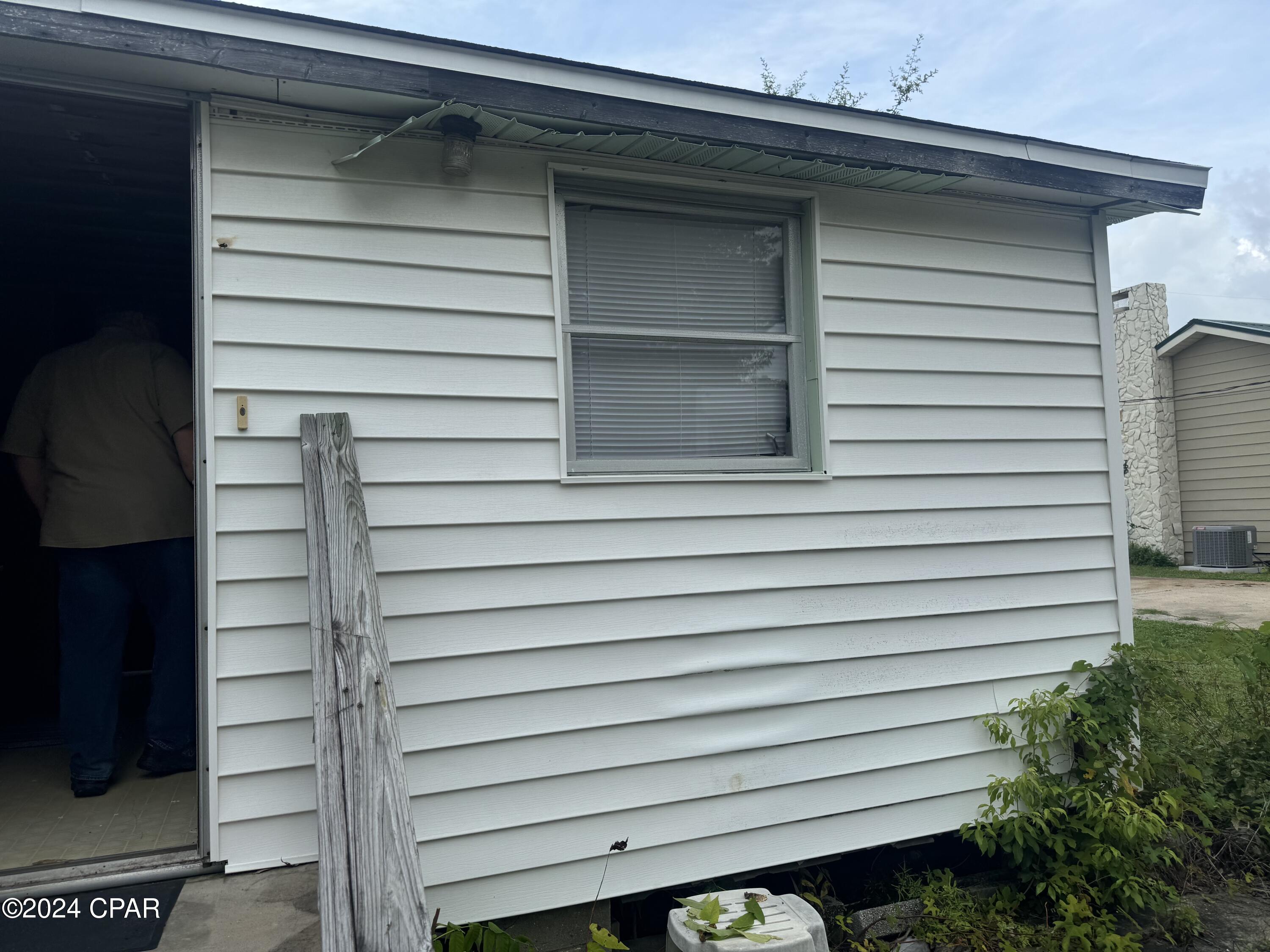 Panama City, Florida 32401, United States, 2 Bedrooms Bedrooms, ,1 BathroomBathrooms,Residential,Pending,49845