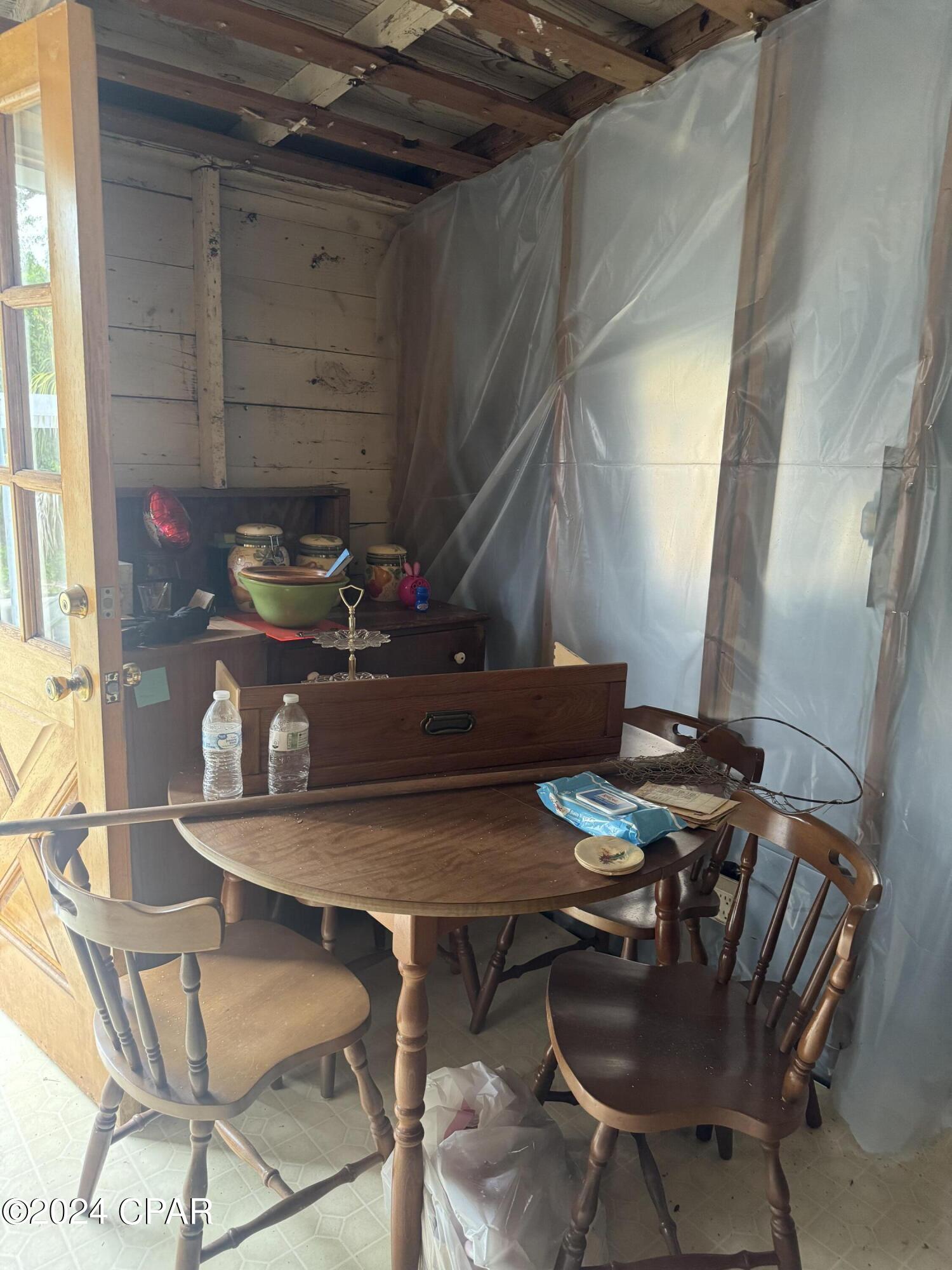 Panama City, Florida 32401, United States, 2 Bedrooms Bedrooms, ,1 BathroomBathrooms,Residential,Pending,49845