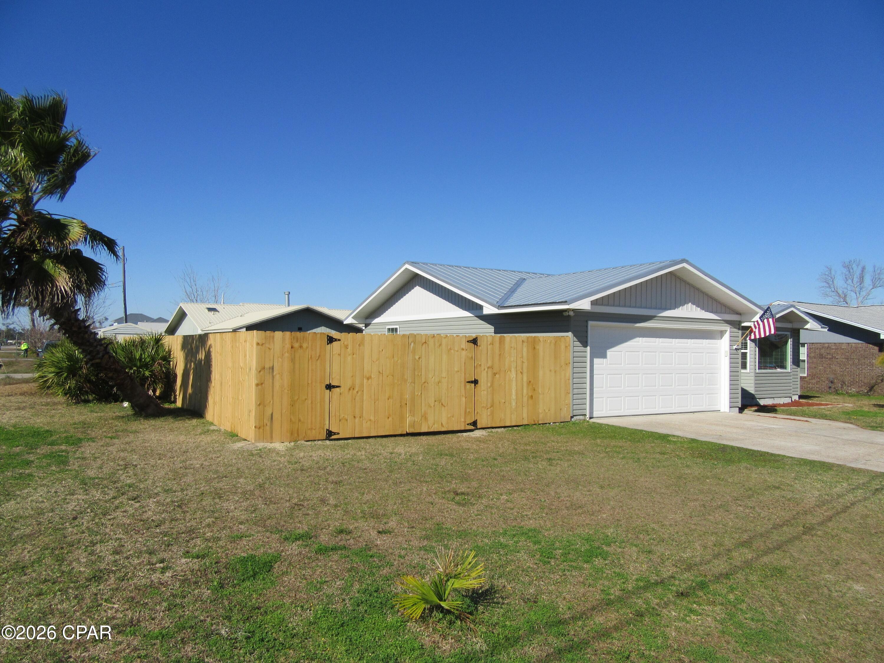 [No Recorded Subdiv] - Residential