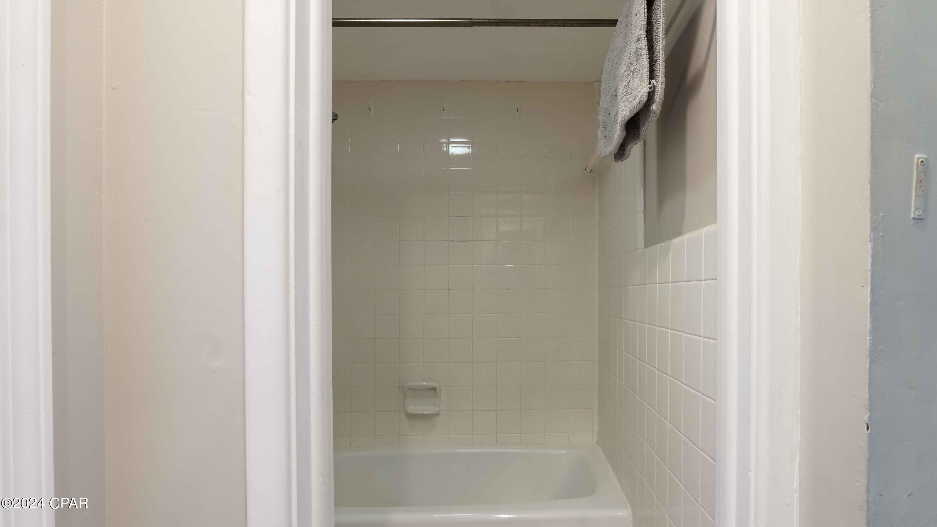 Fontainebleau Terrace - Residential