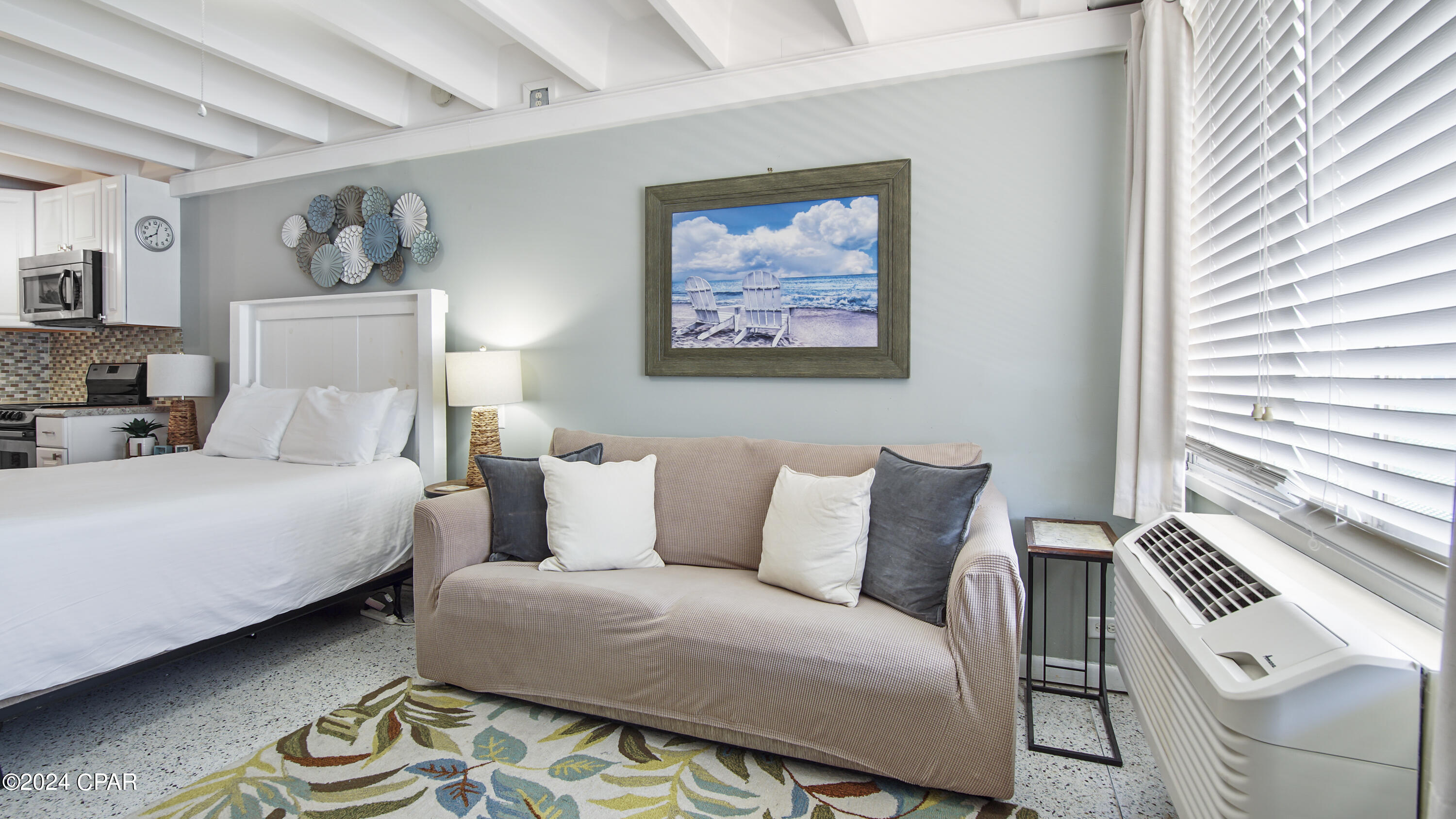 Fontainebleau Terrace - Residential