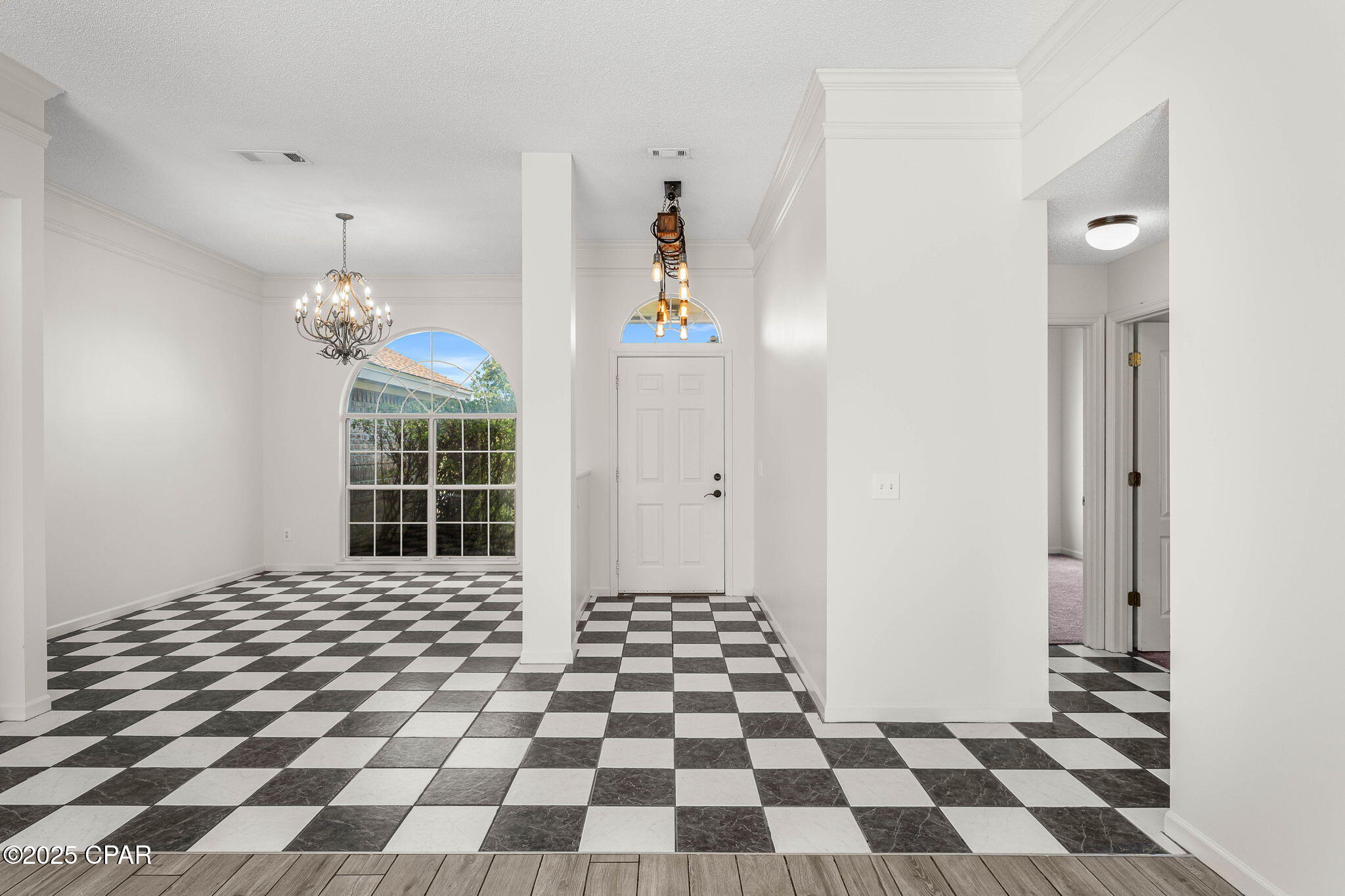 Colonial Est. - Residential