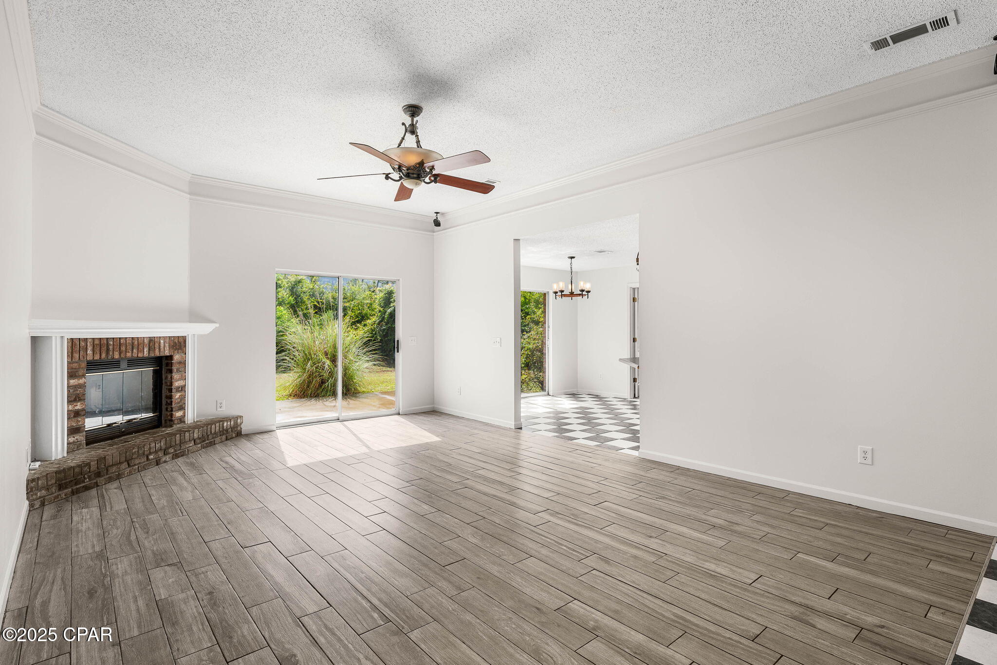 Colonial Est. - Residential