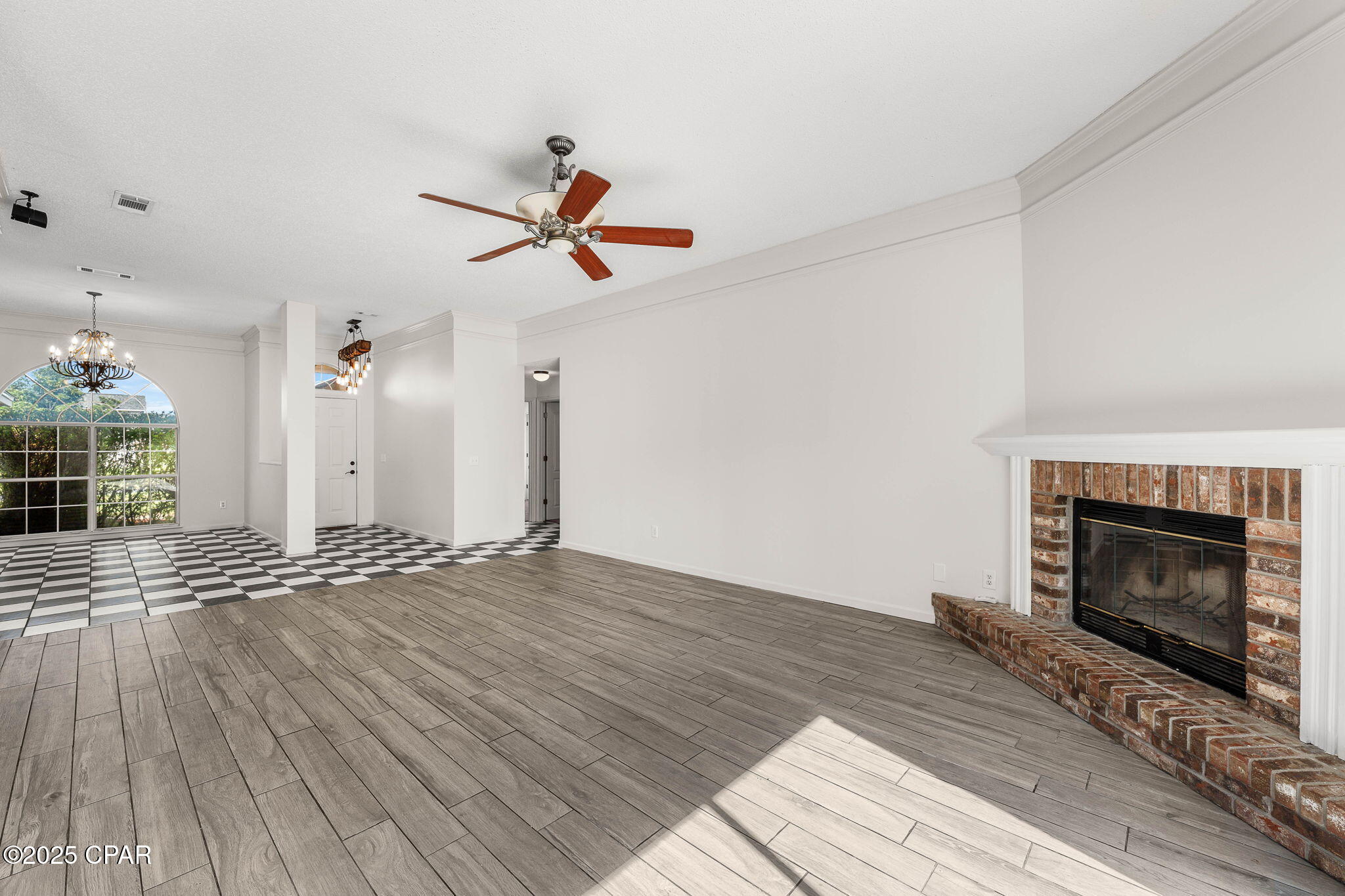 Colonial Est. - Residential