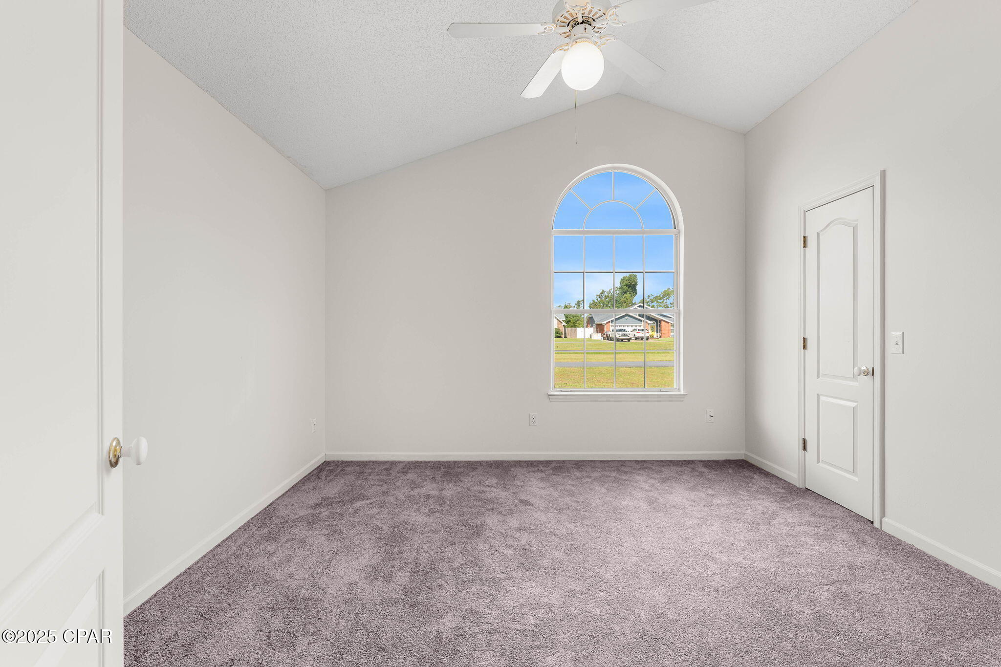 Colonial Est. - Residential