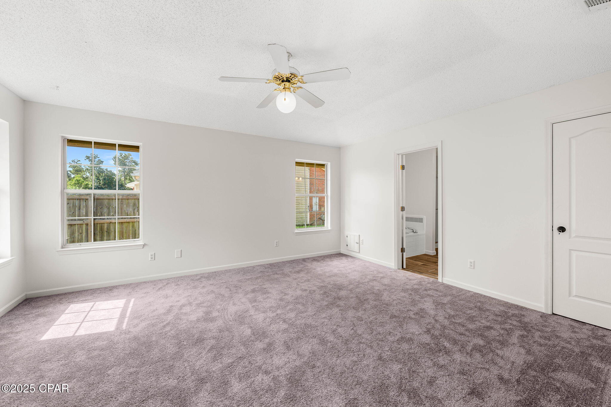 Colonial Est. - Residential