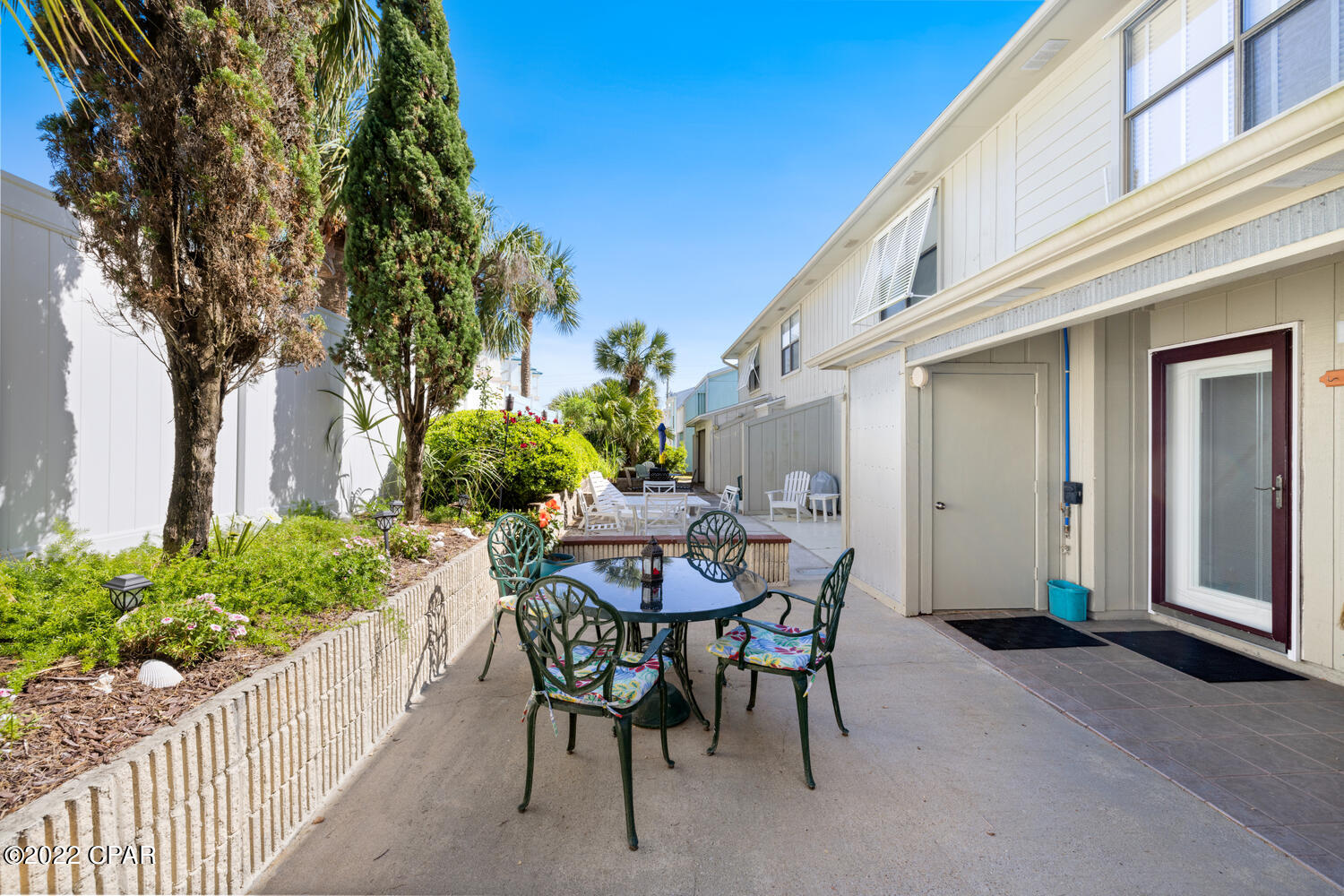 Villa Chateaus - Residential