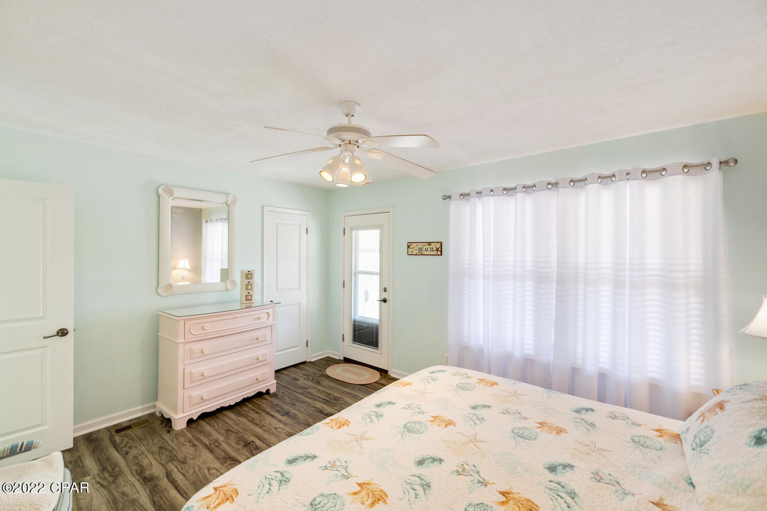 Villa Chateaus - Residential