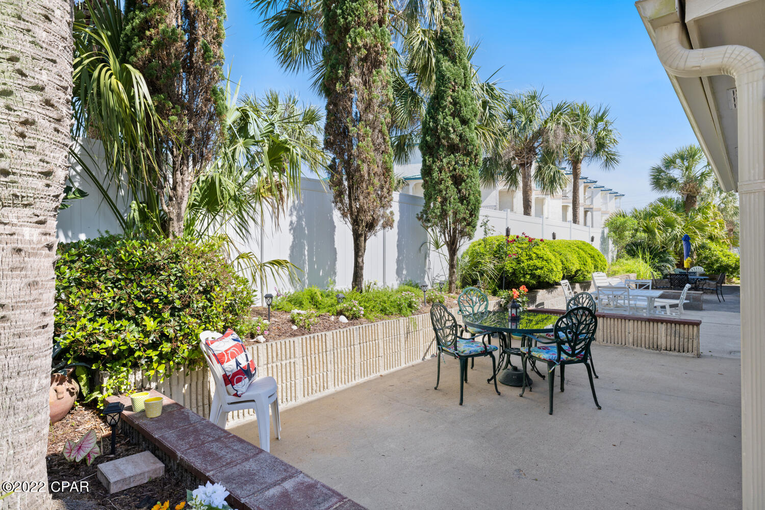 Villa Chateaus - Residential