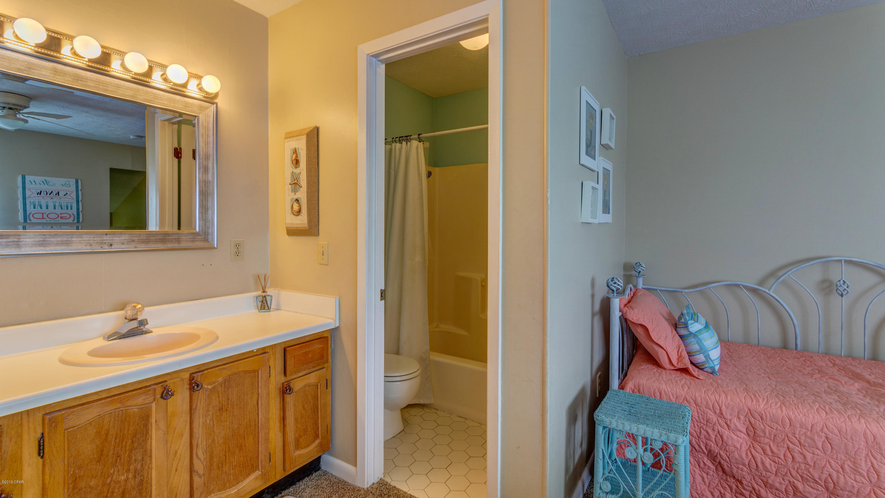 Lullwater Beach - Residential