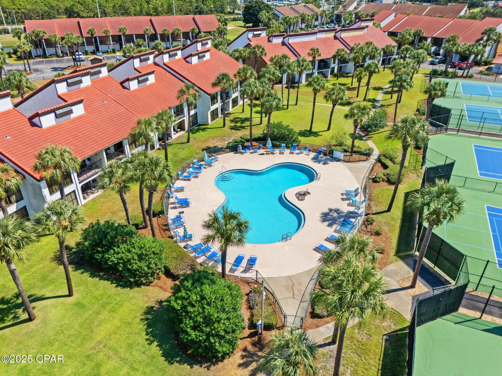 Edgewater Golf Villas III - Residential