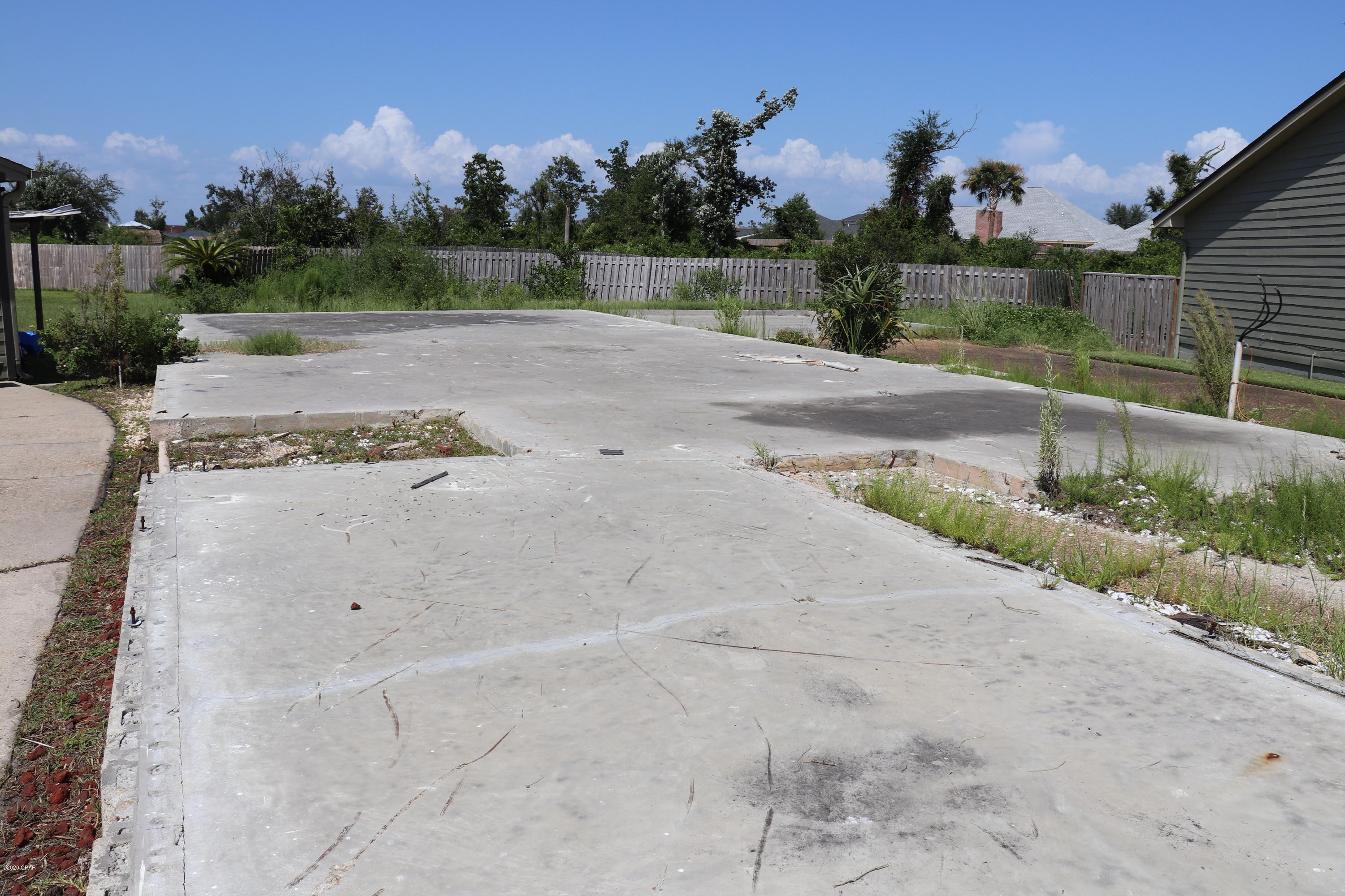 Forest Park Village - Land