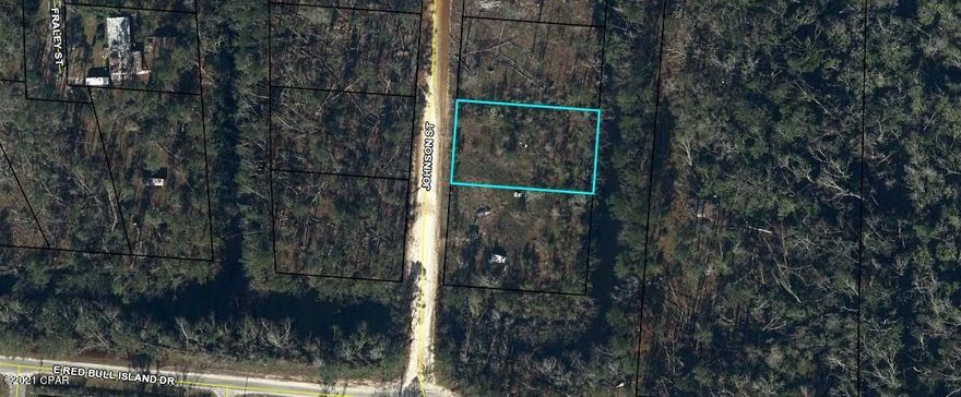 Nice Home site at Red Bull Island. .39 of an acre. Tap fees paid and has city water and sewer. Great spot to build a home or to park an RV. Just seconds to the Chipola River. Great proximity to Port St Joe and Mexico Beach. Small Creek behind the property. The lot next door is for sale as well if someone wants more space.