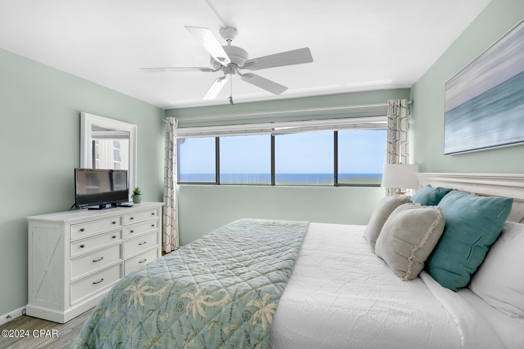 Summerhouse Condo. - Residential