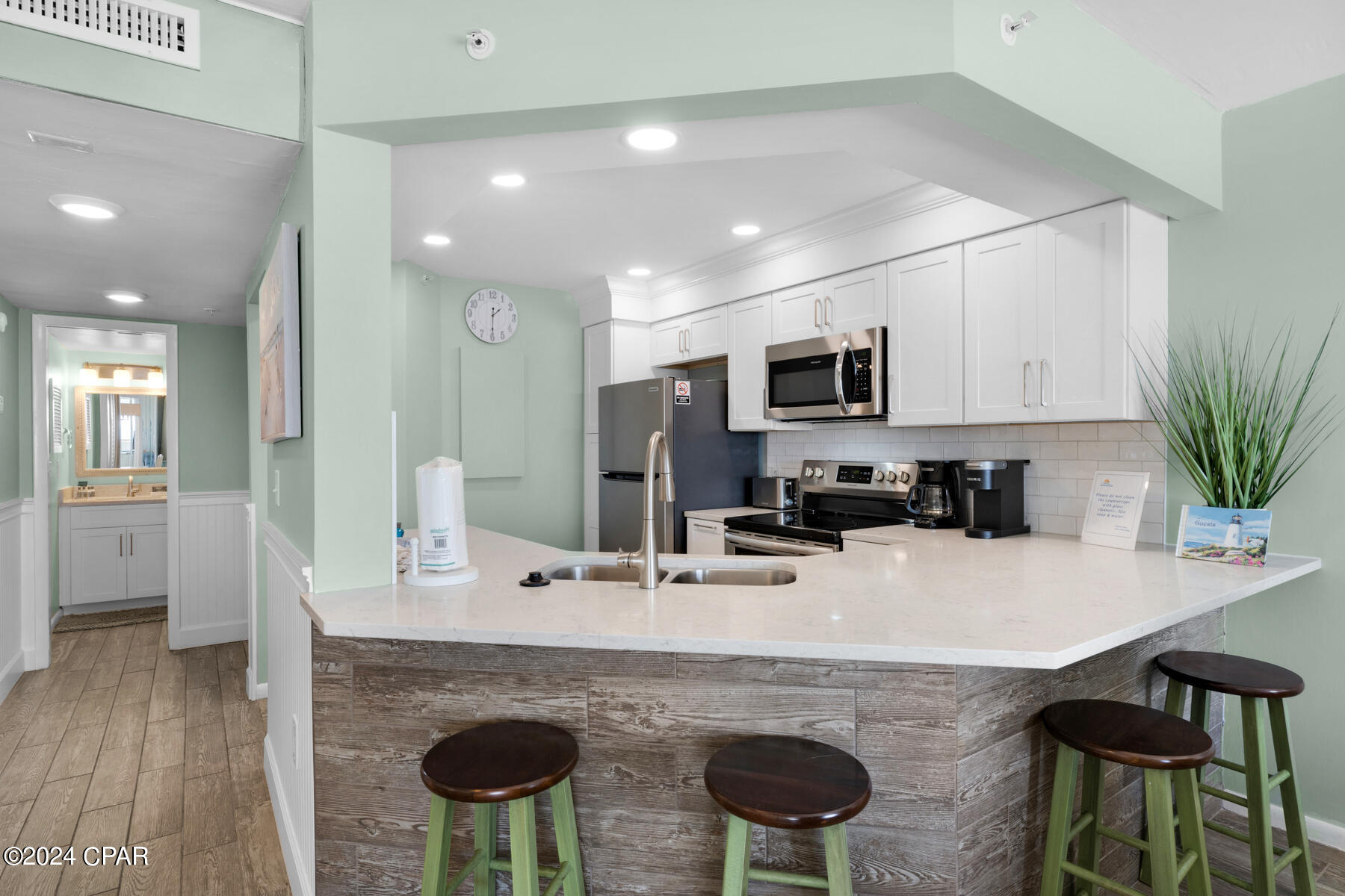 Summerhouse Condo. - Residential