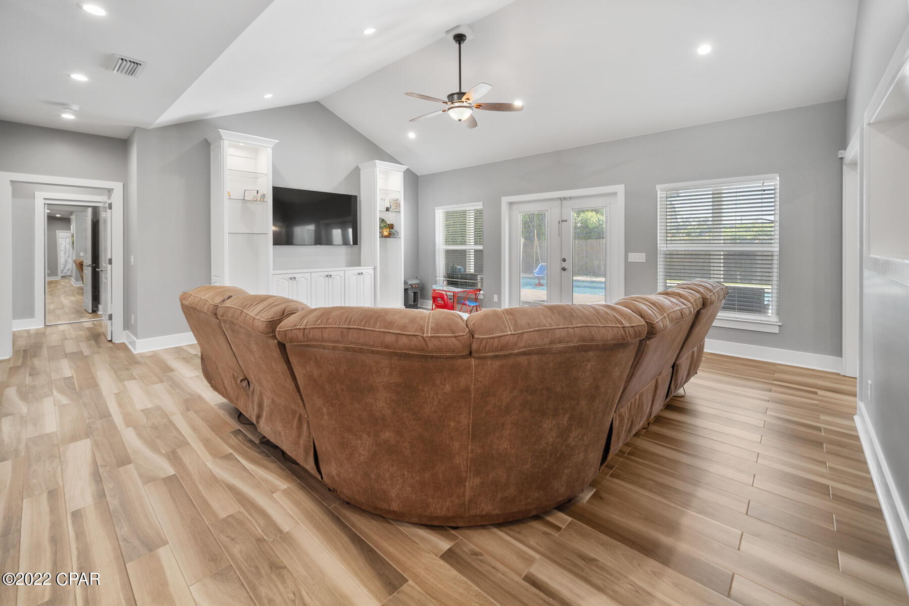 Cove Terrace 3rd Add - Residential