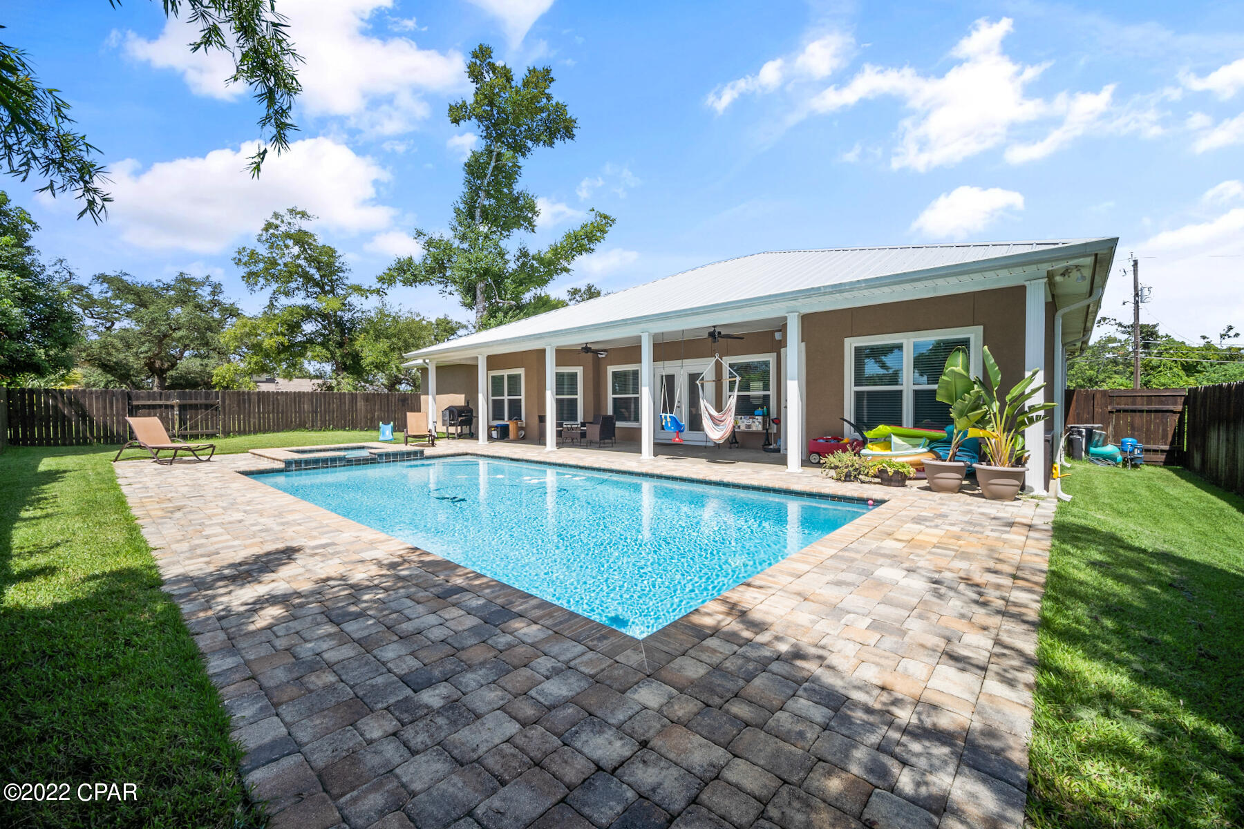 Cove Terrace 3rd Add - Residential