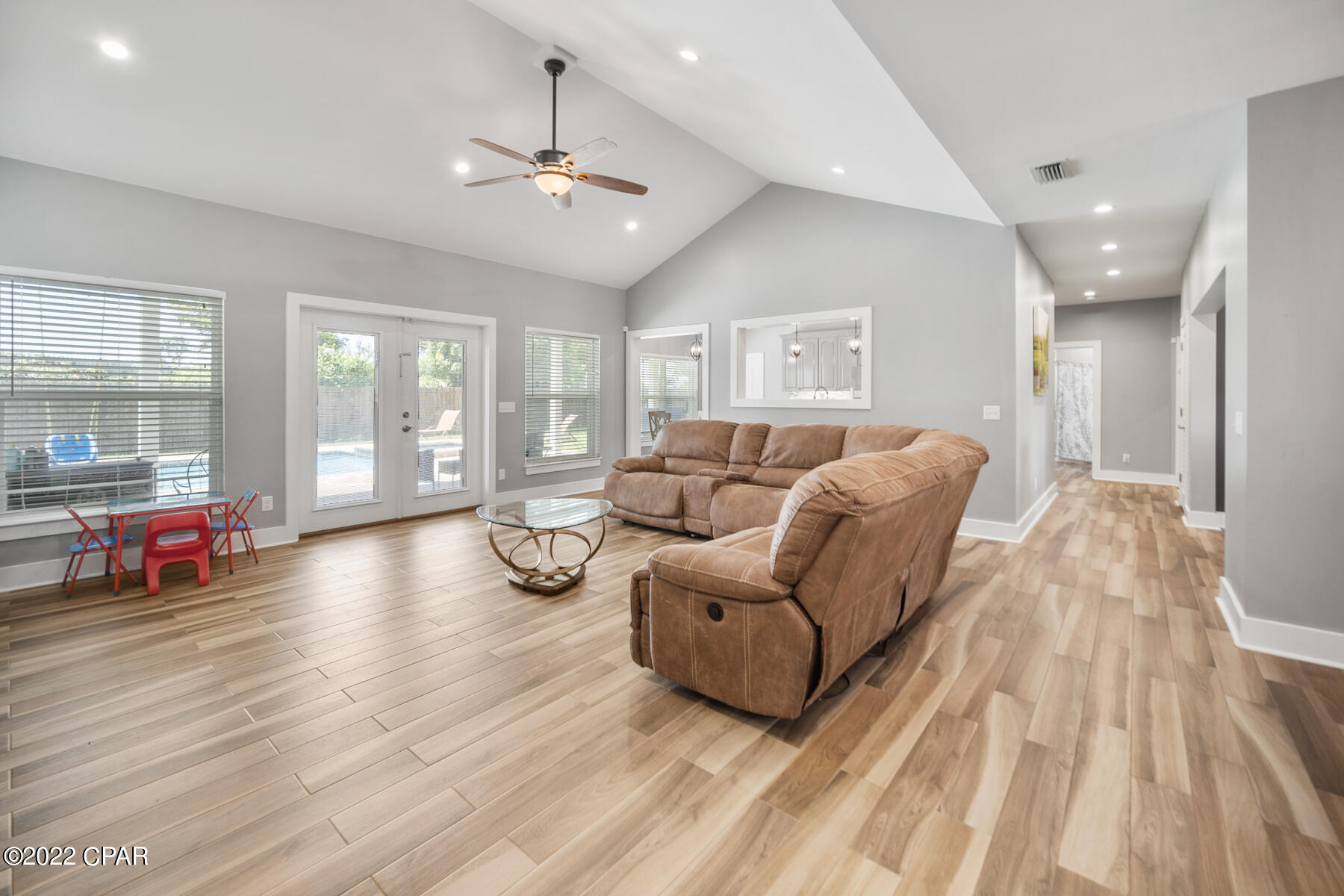 Cove Terrace 3rd Add - Residential