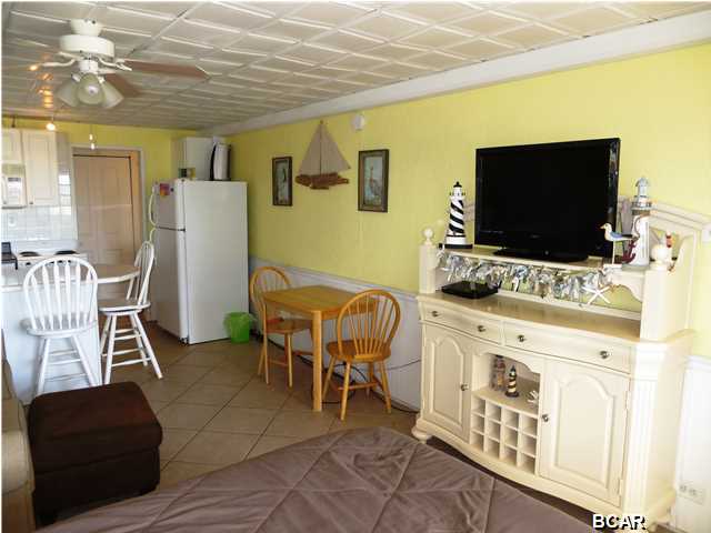 Fontainebleau Terrace - Residential