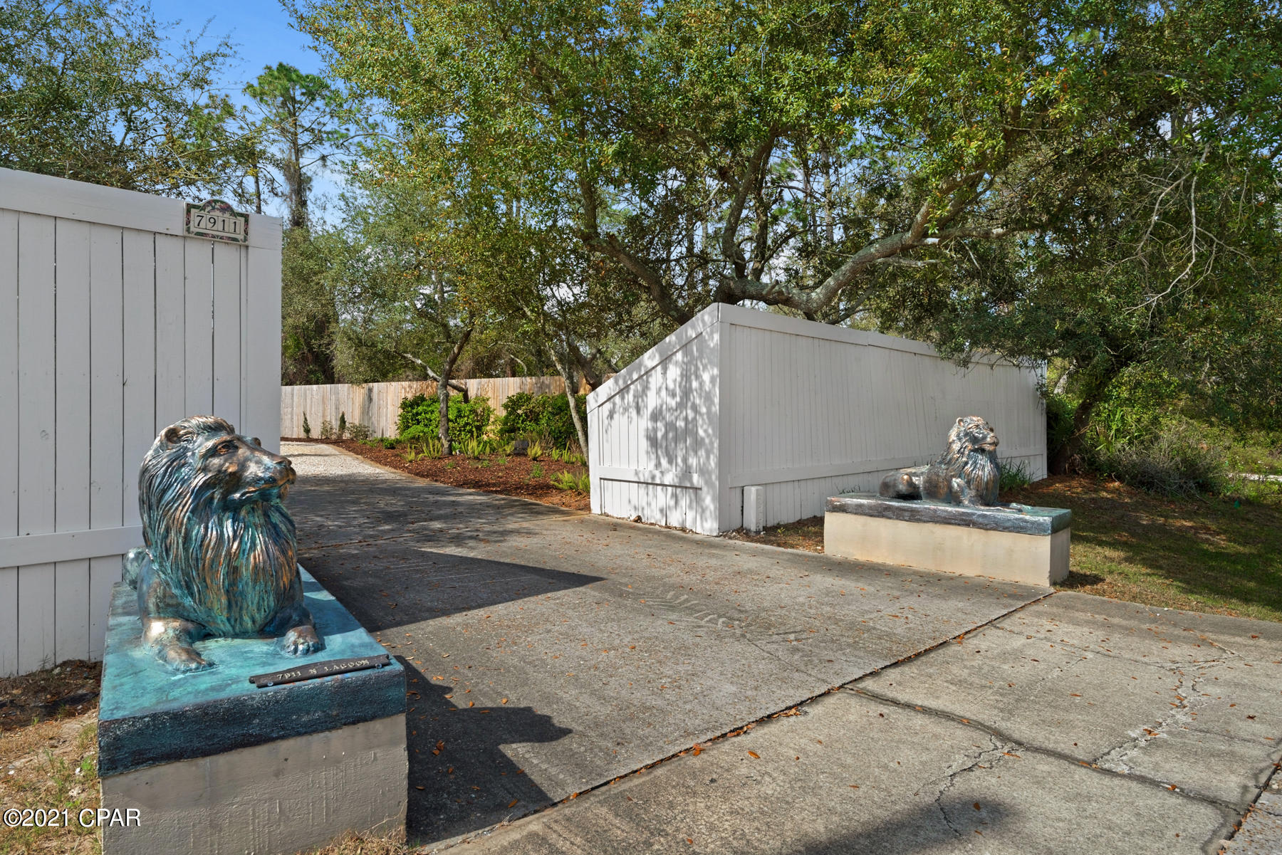 [No Recorded Subdiv] - Residential