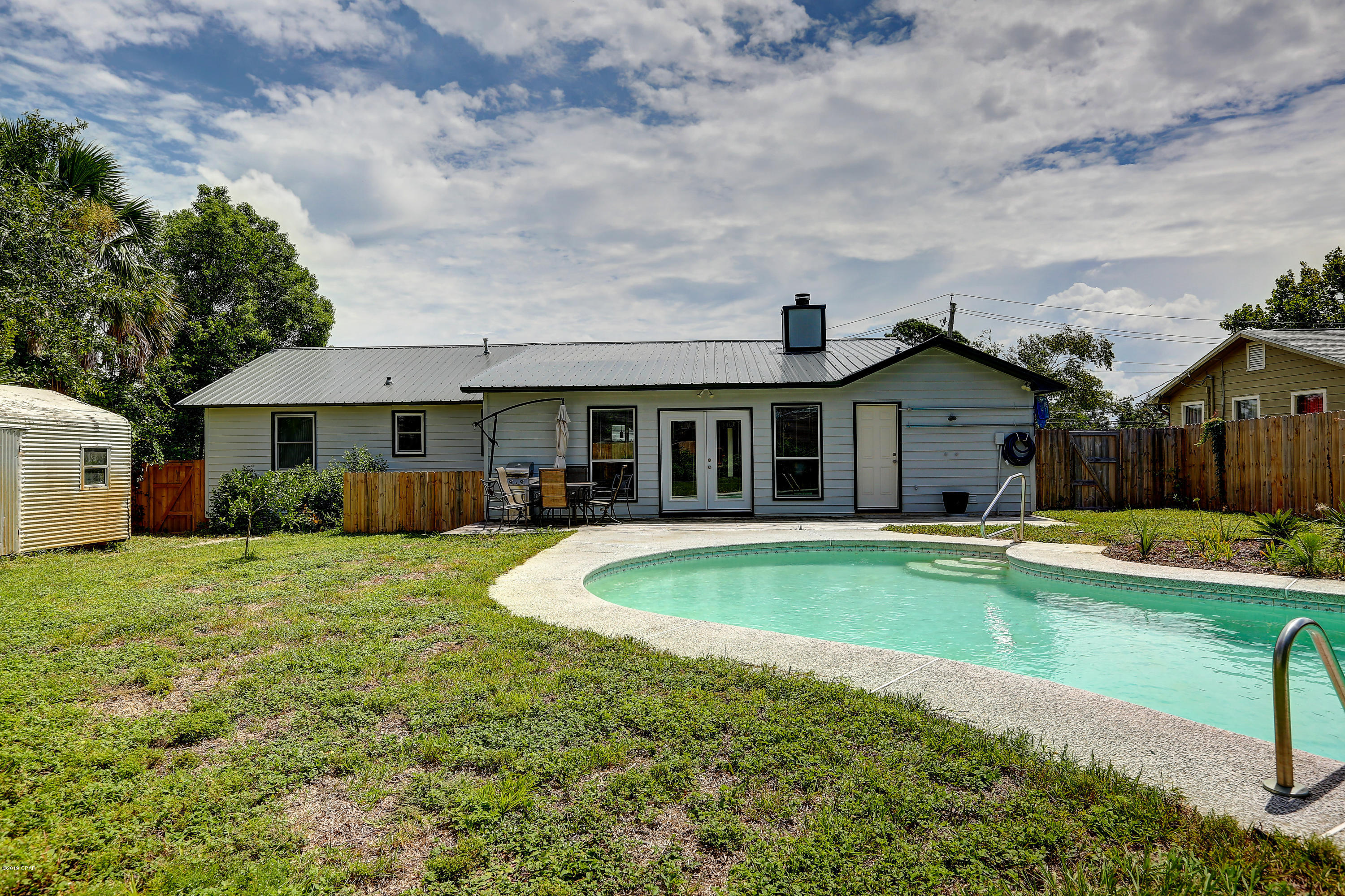 Cove Terrace 3rd Add - Residential