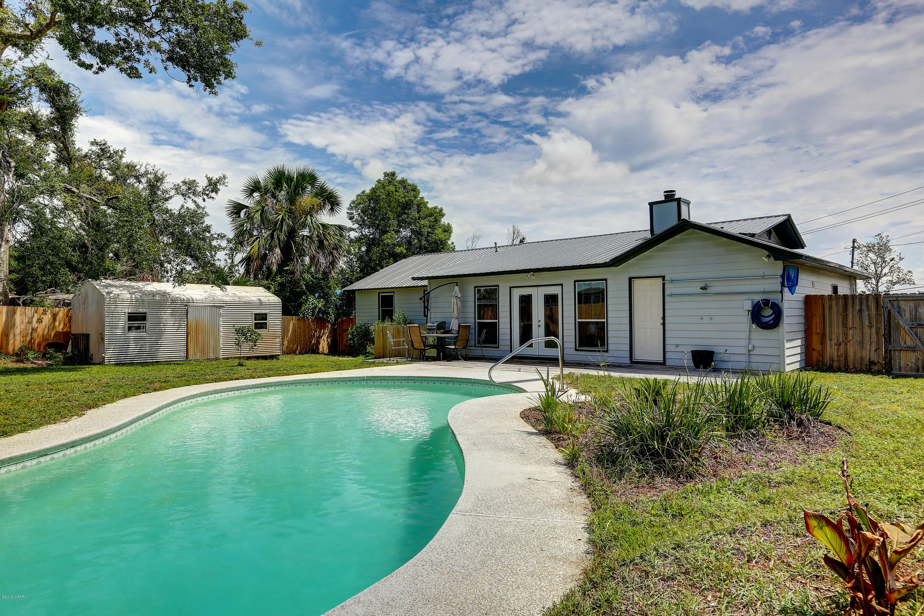 Cove Terrace 3rd Add - Residential