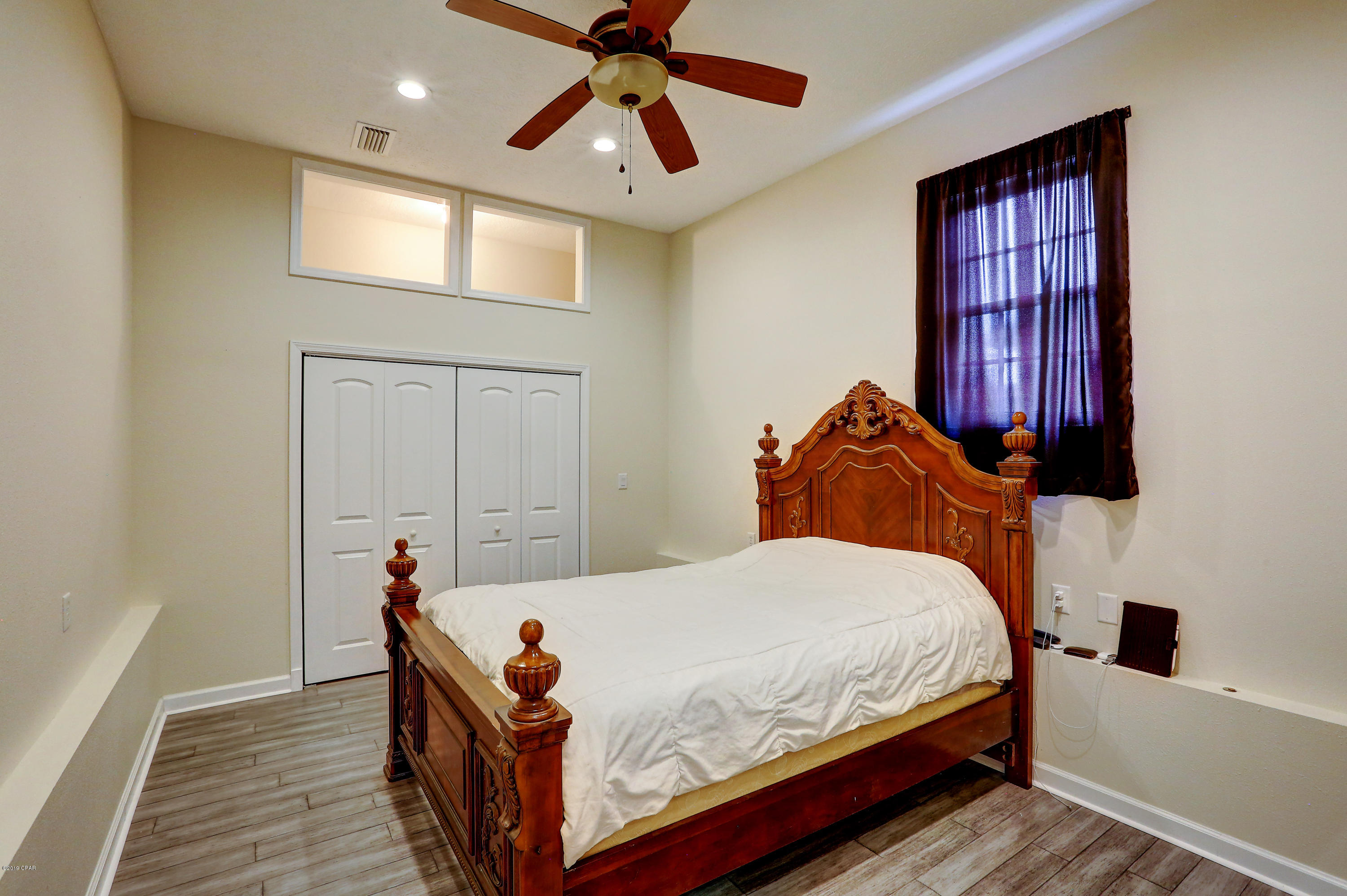 Cove Terrace 3rd Add - Residential