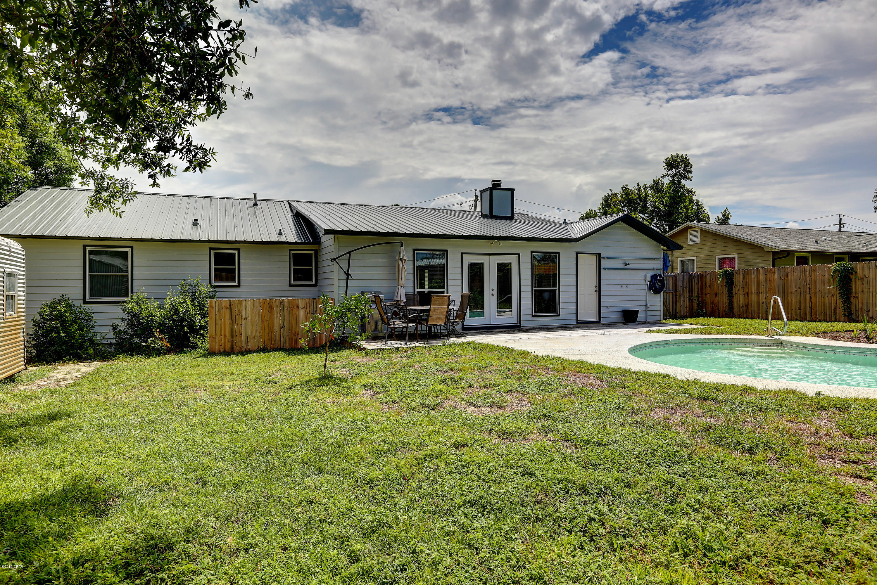 Cove Terrace 3rd Add - Residential