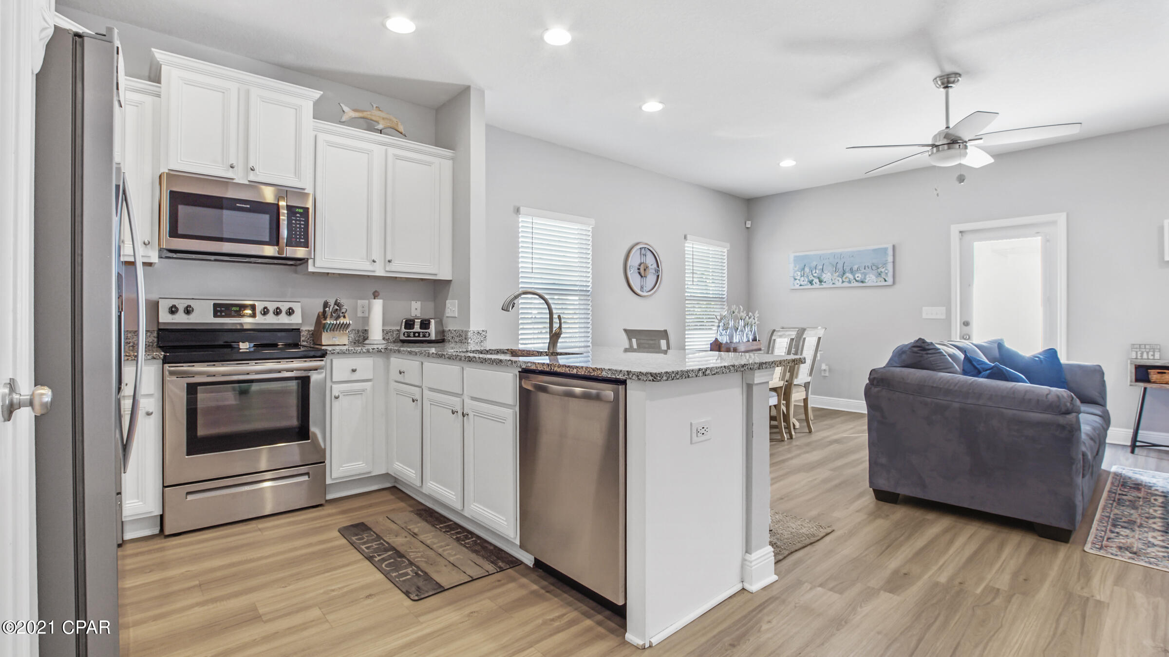 Hathaway Townhomes - Residential Lease