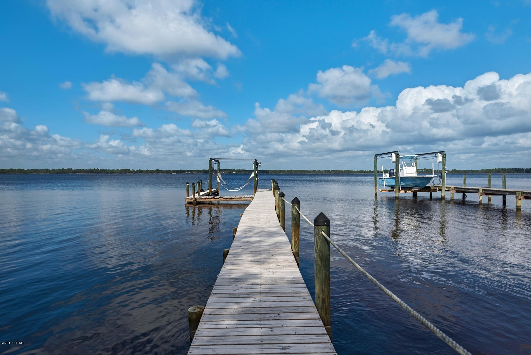 Tropical Bay - Residential