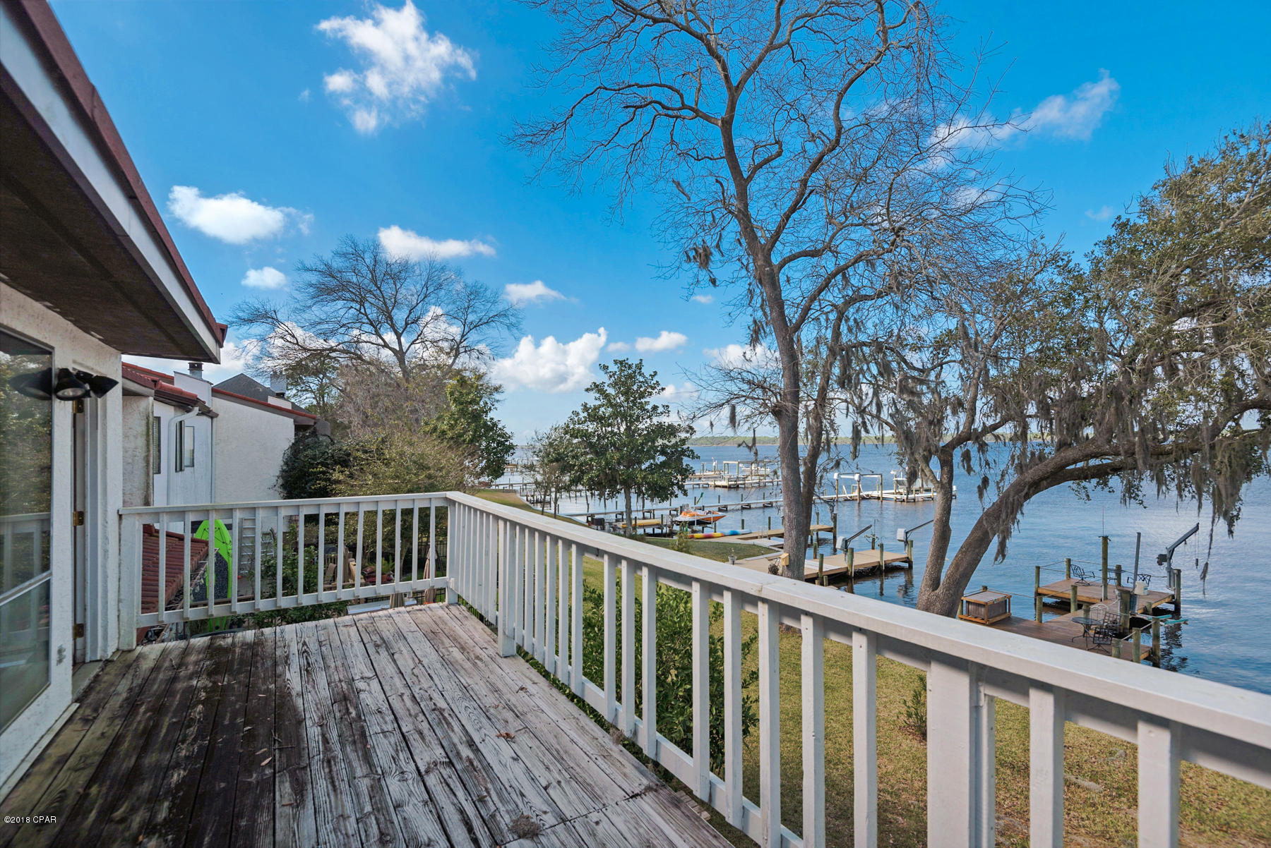 Tropical Bay - Residential