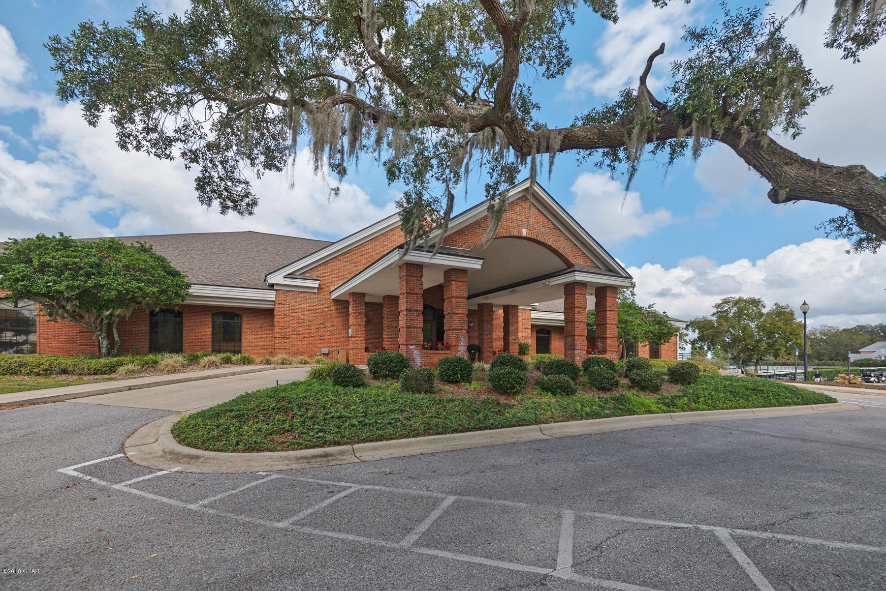 Tropical Bay - Residential