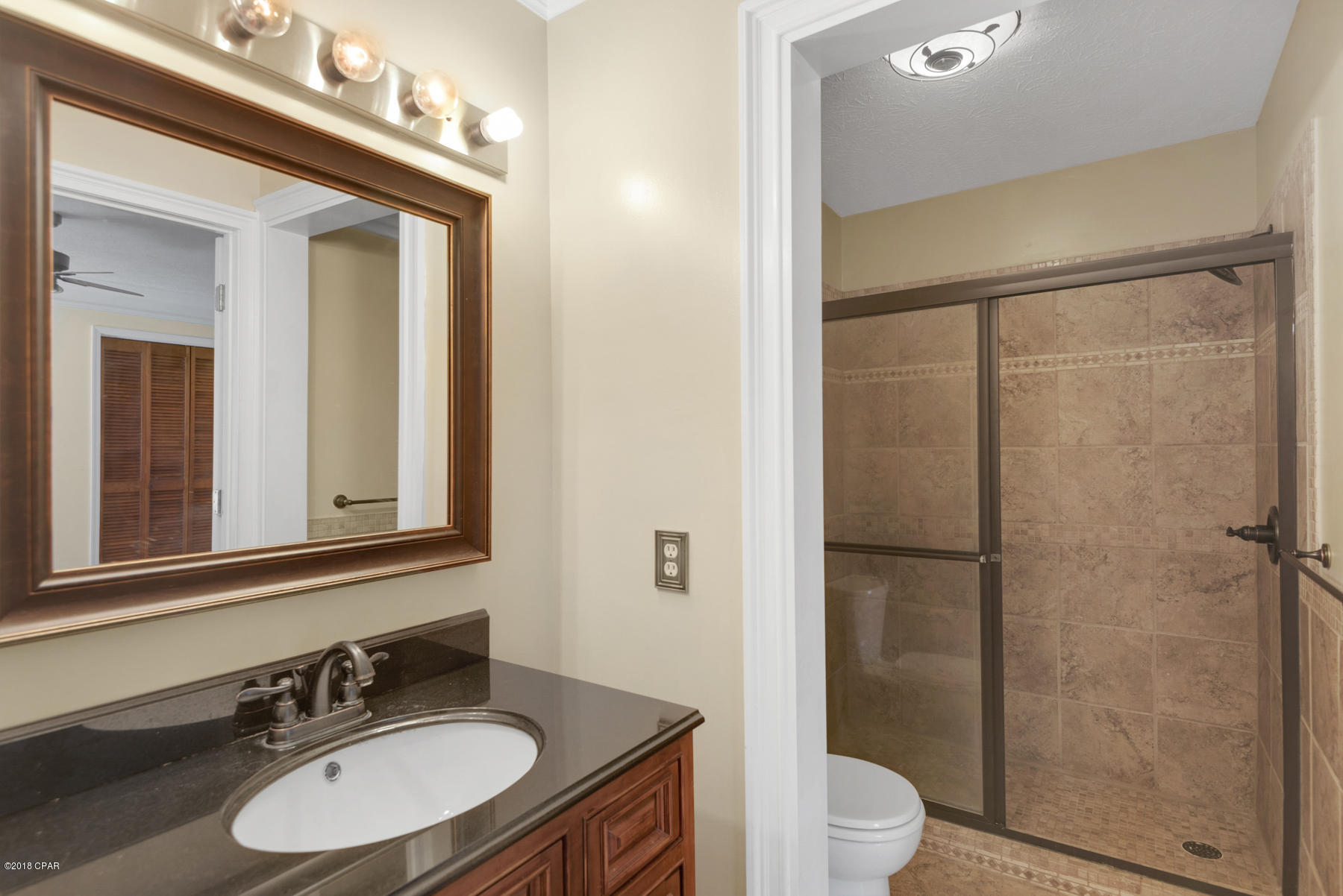 Tropical Bay - Residential