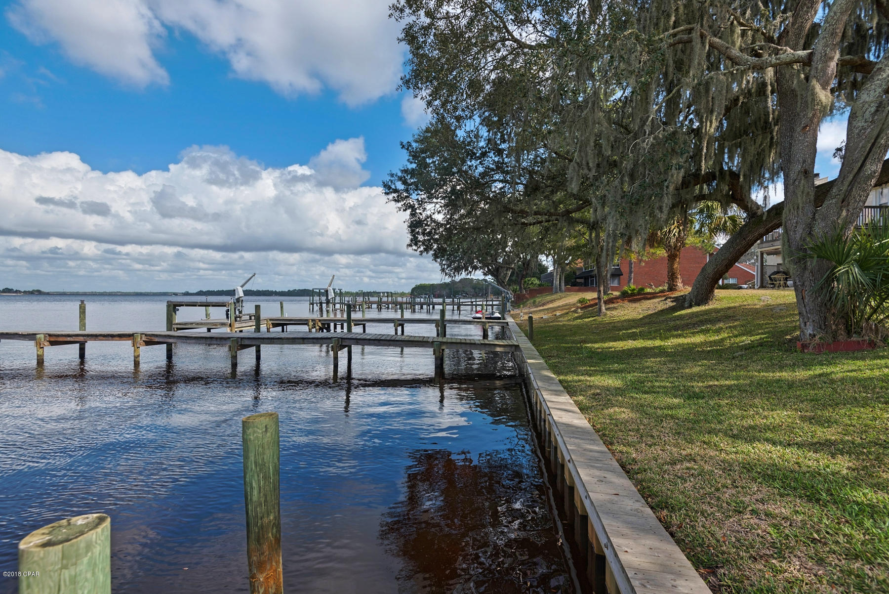 Tropical Bay - Residential